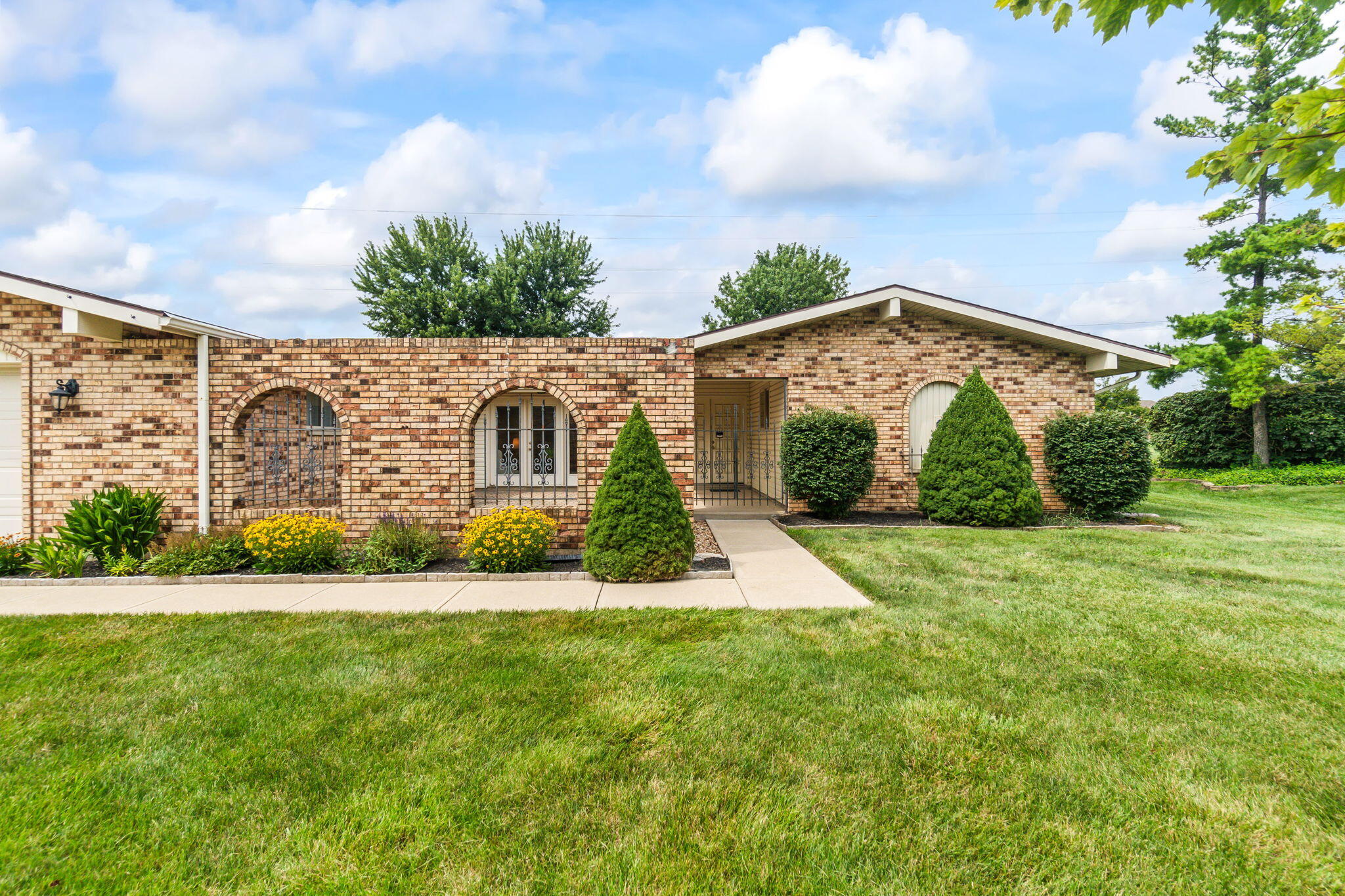 845 Burnside, Tipp City, Ohio 45371