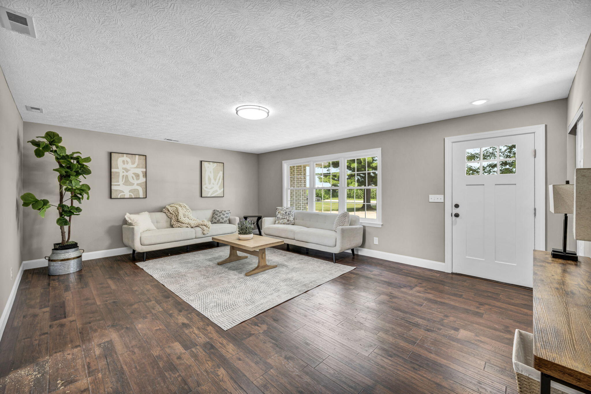 9011 State Route 245, De Graff, Ohio 43318
