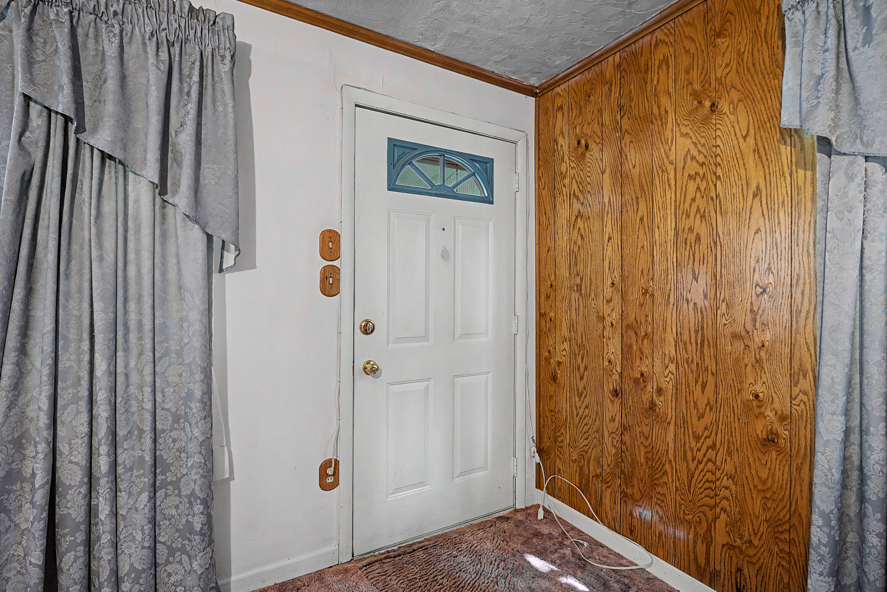 300 Fenwick, New Carlisle, Ohio 45344