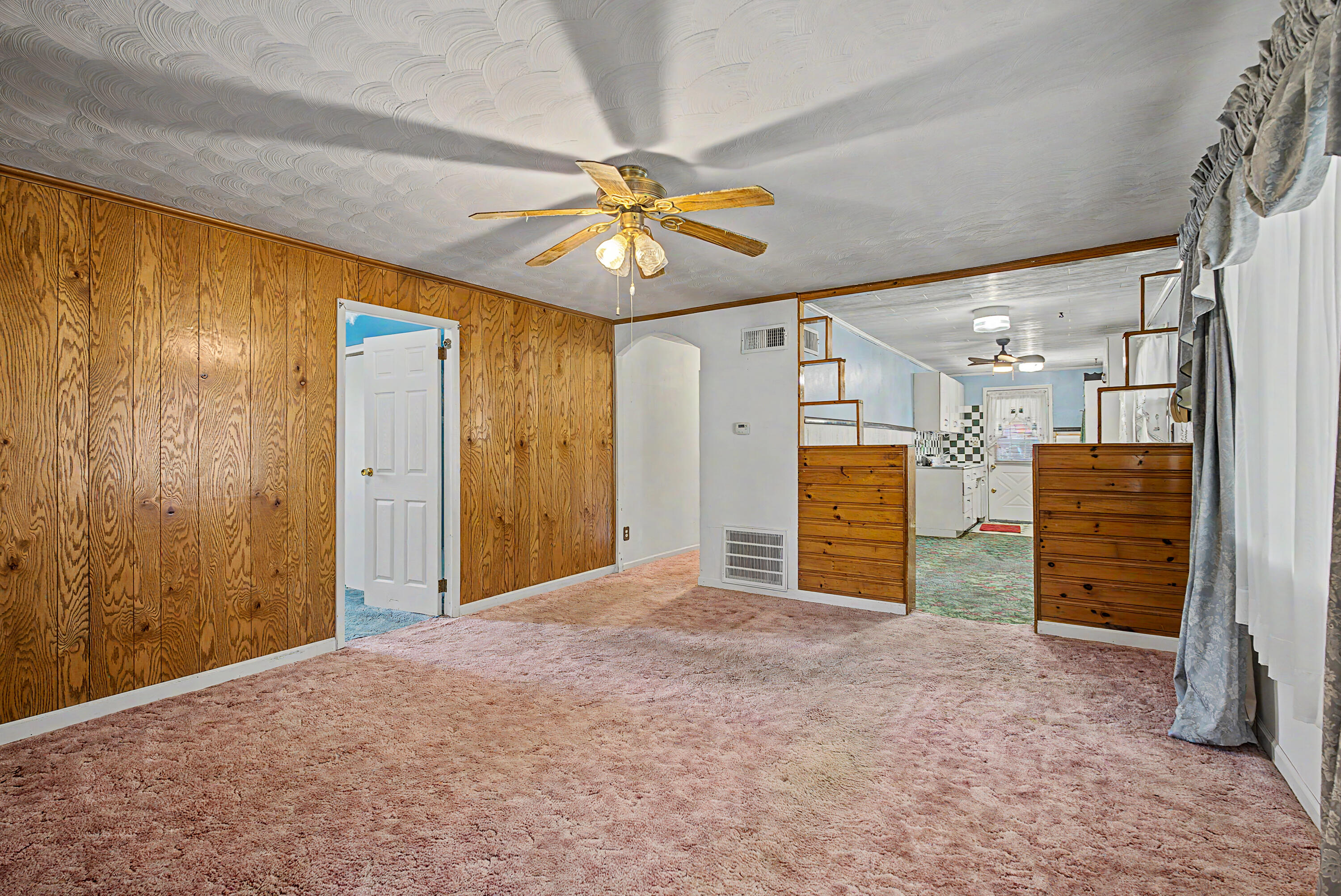 300 Fenwick, New Carlisle, Ohio 45344