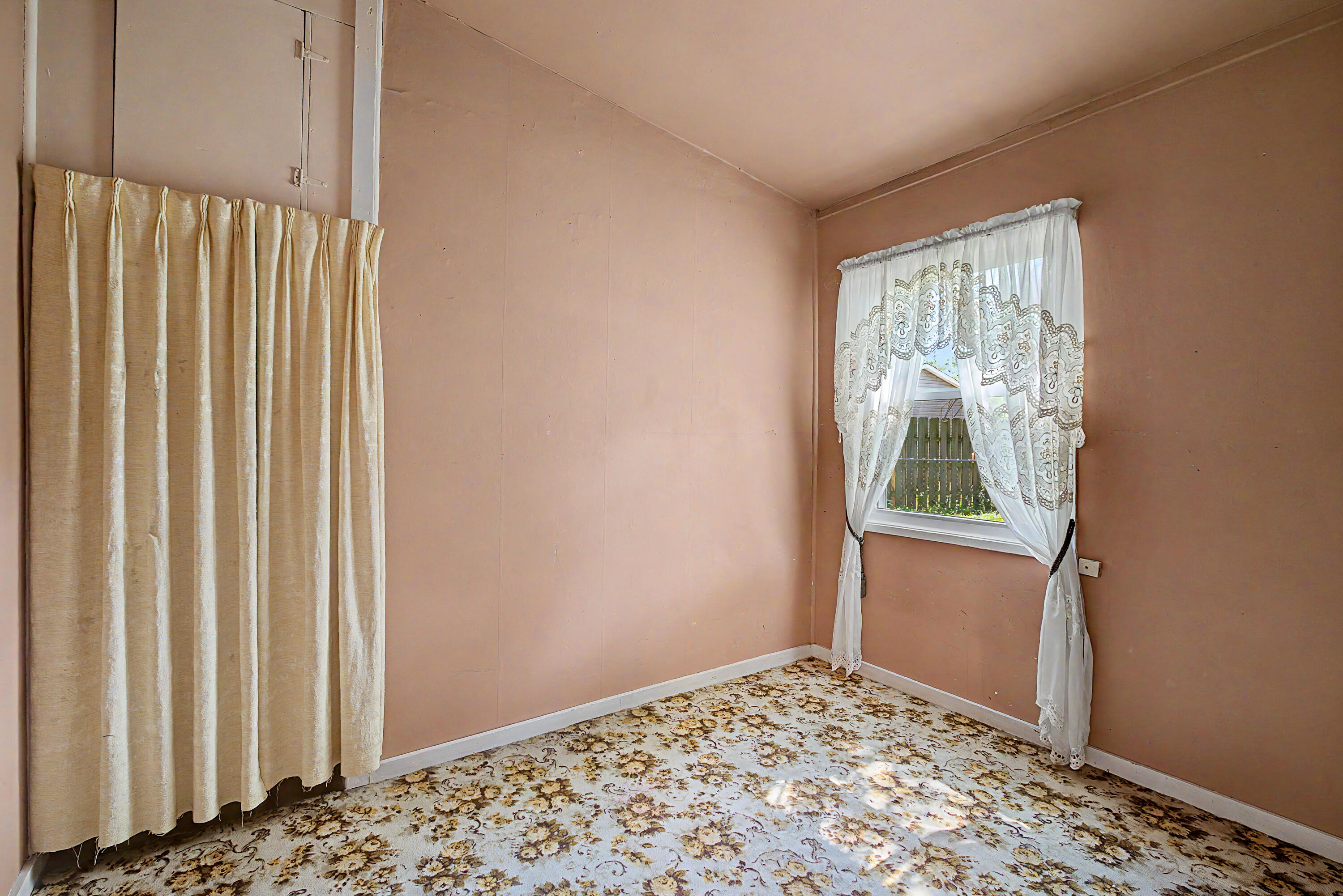 300 Fenwick, New Carlisle, Ohio 45344