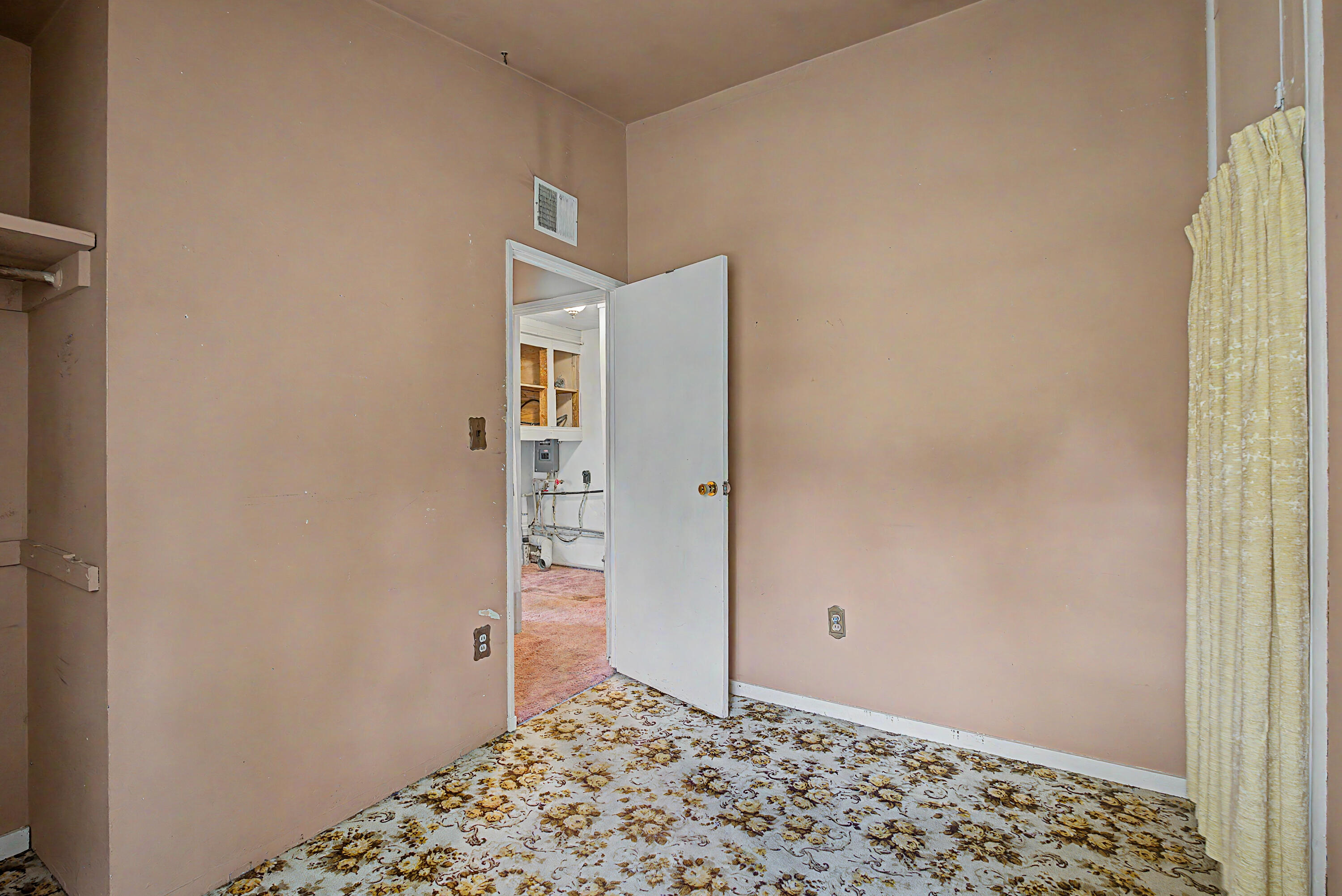 300 Fenwick, New Carlisle, Ohio 45344