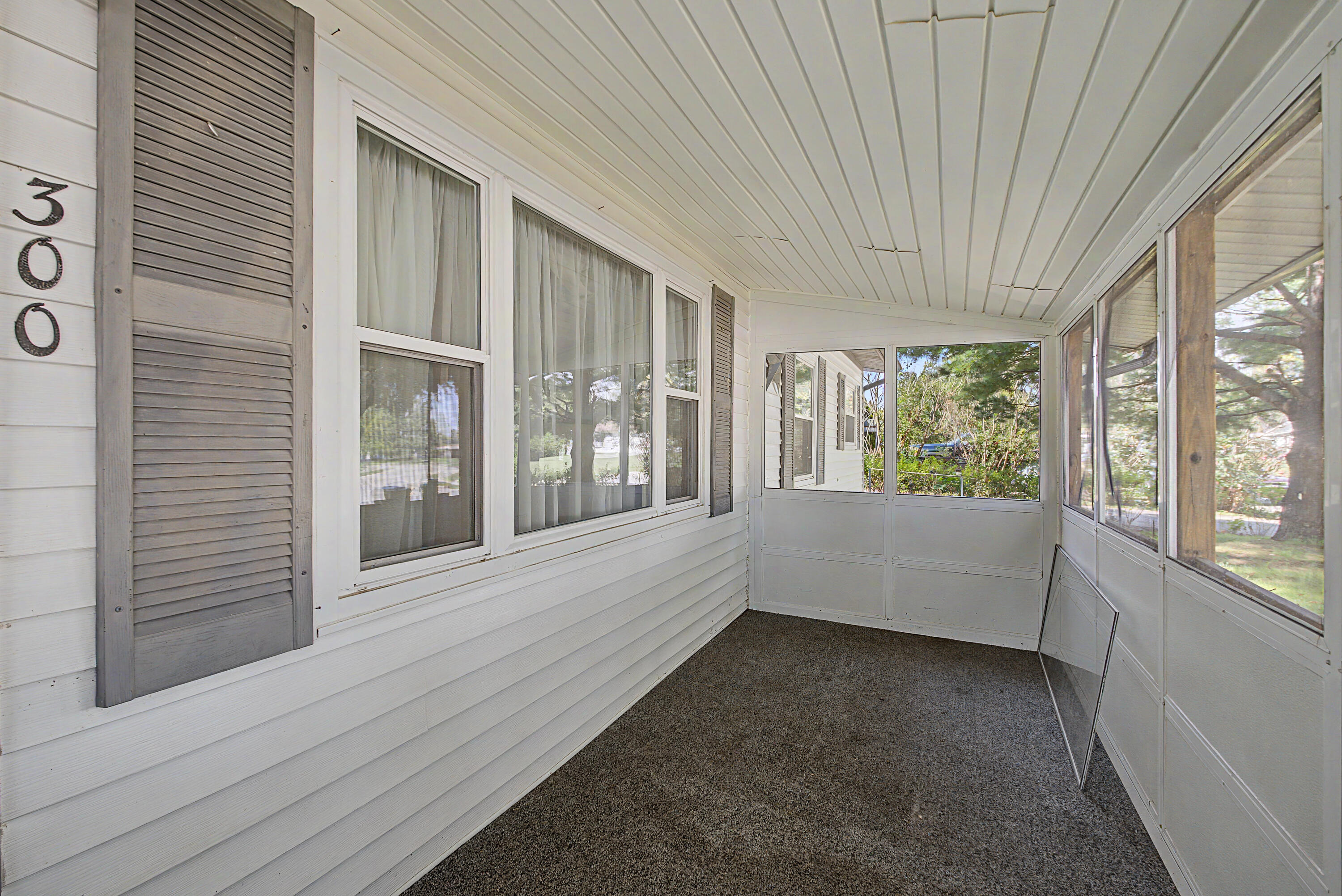 300 Fenwick, New Carlisle, Ohio 45344
