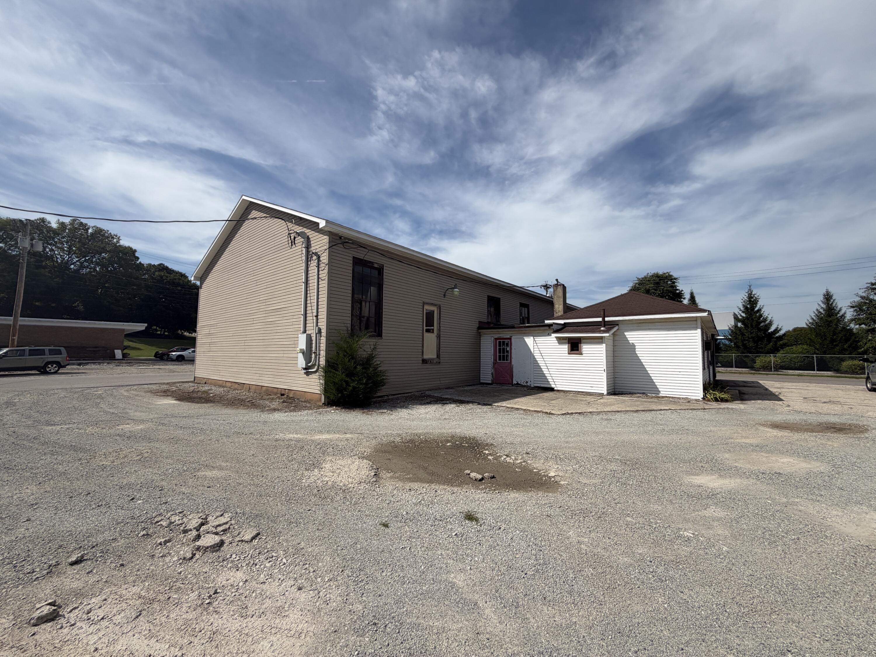 1015 High, Piqua, Ohio 45356