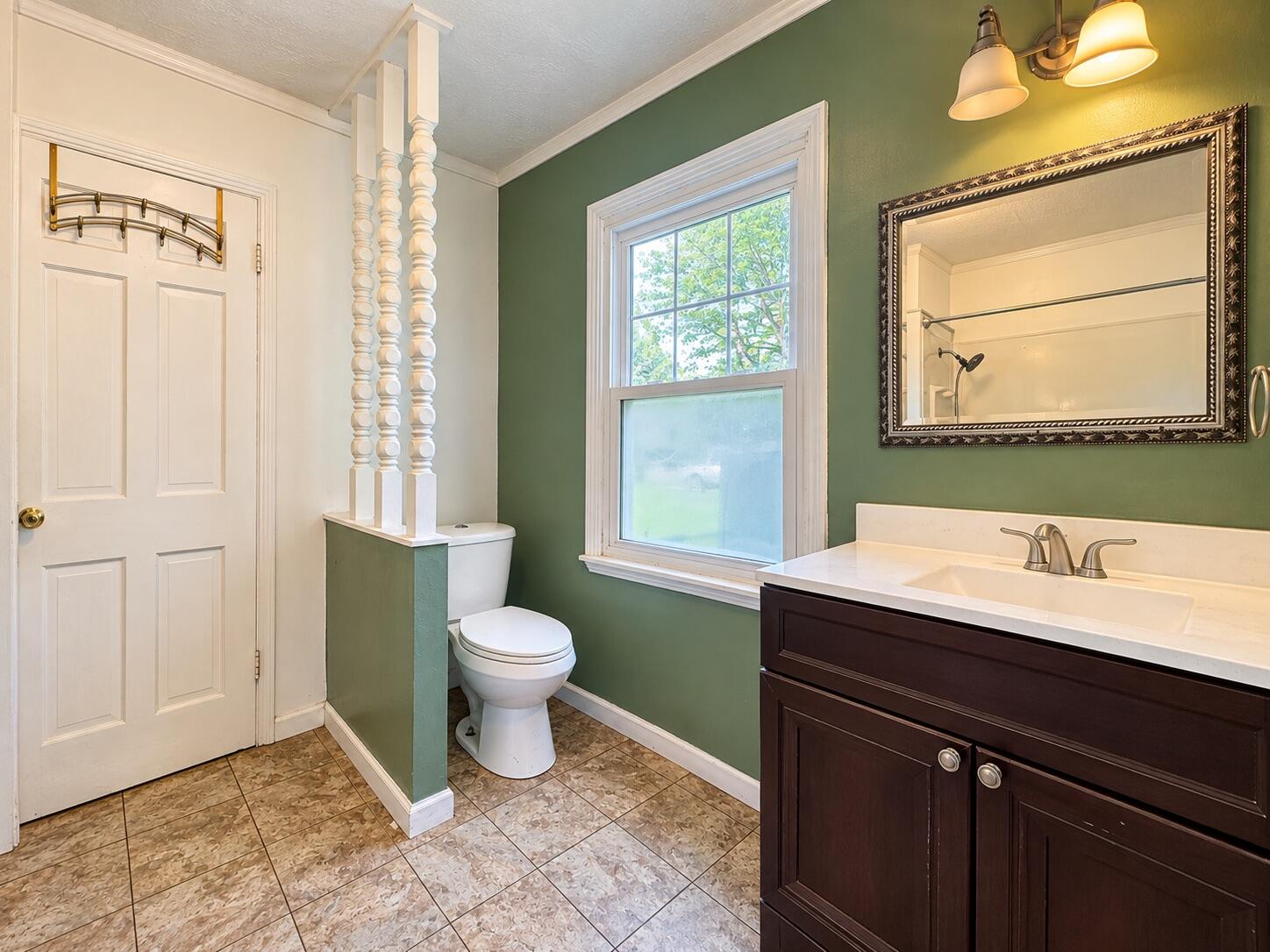 4 Richmond, London, Ohio 43140