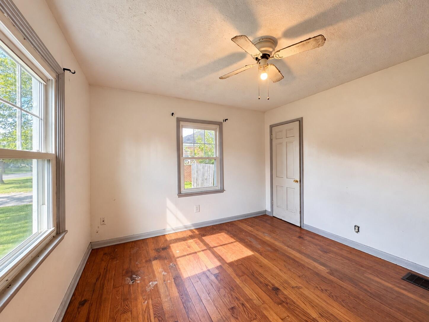 4 Richmond, London, Ohio 43140