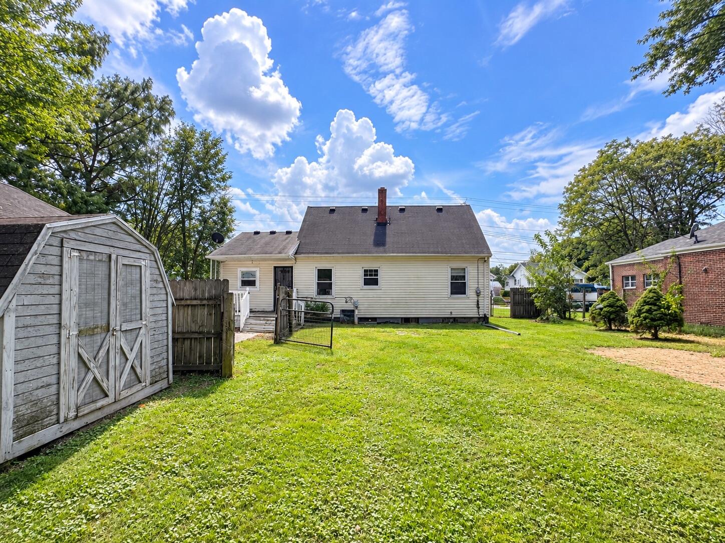 4 Richmond, London, Ohio 43140