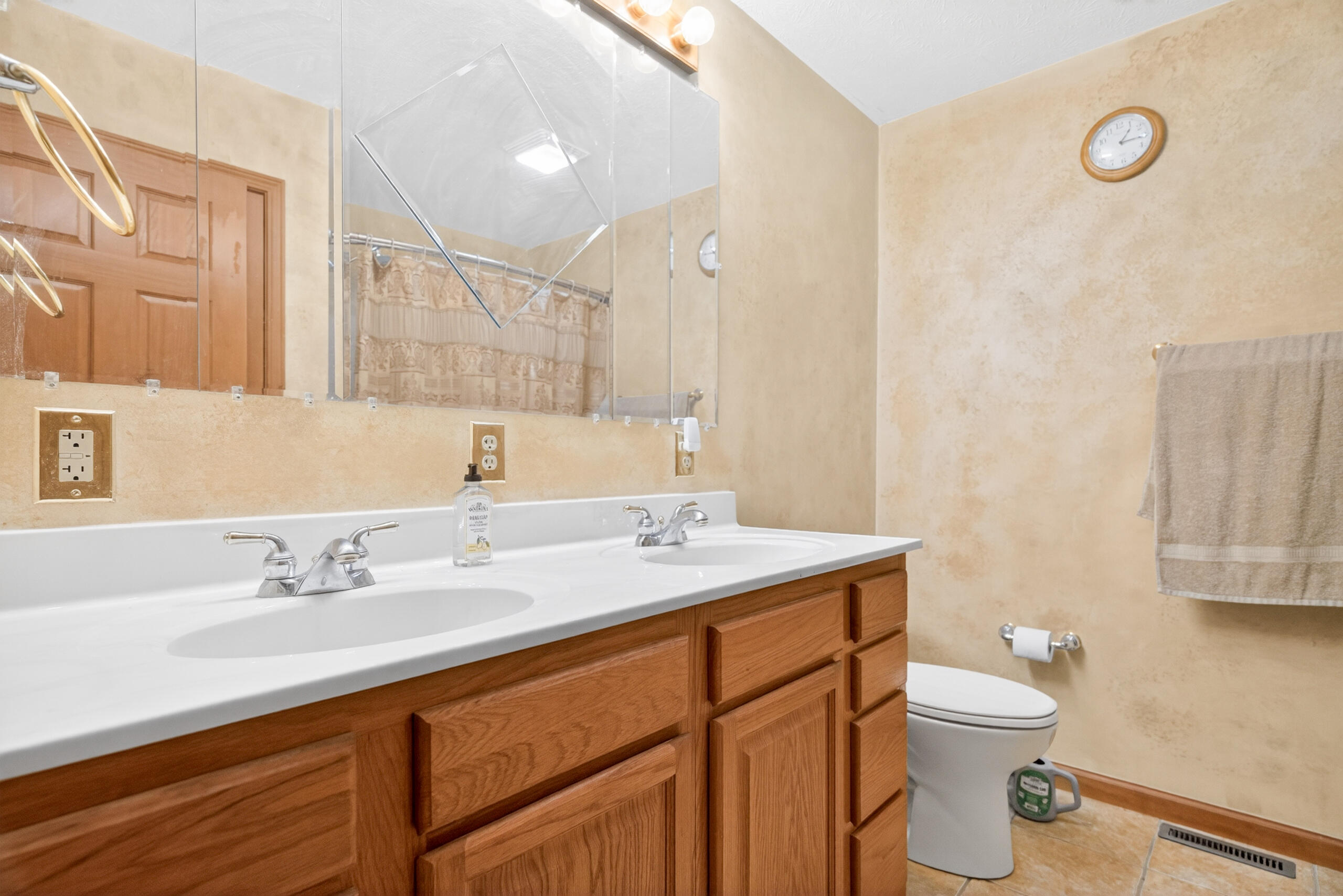 1185 Huron, Sidney, Ohio 45365
