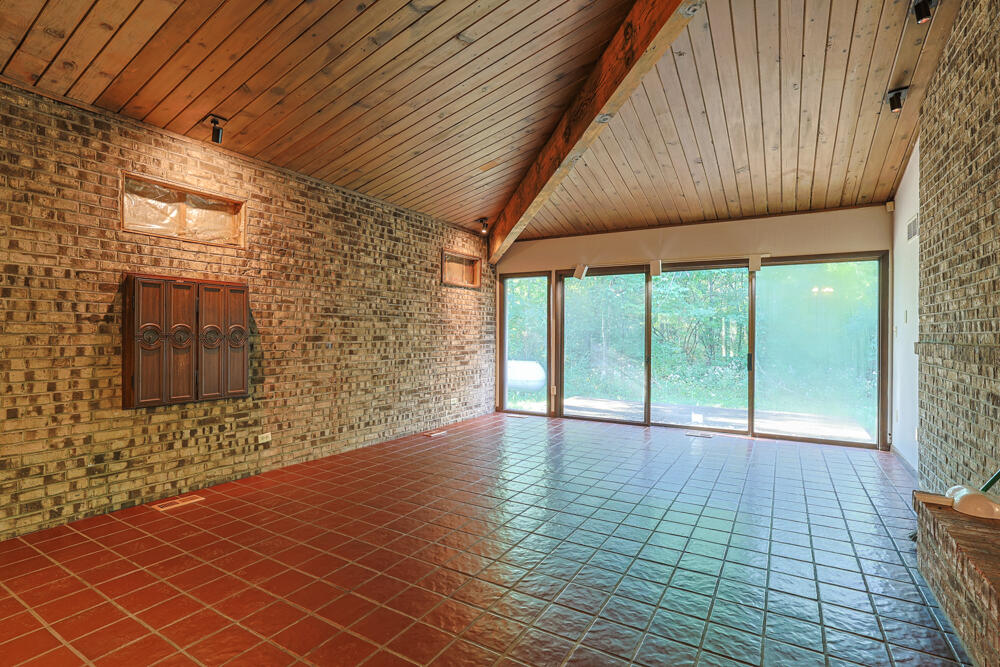 5445 Sherfield, Dayton, Ohio 45426