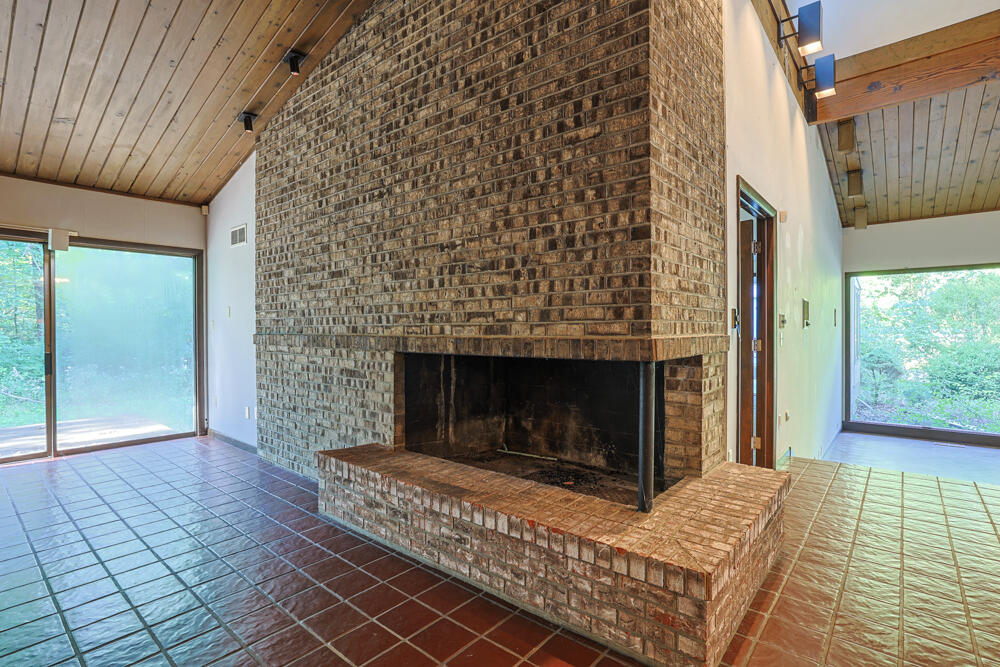 5445 Sherfield, Dayton, Ohio 45426