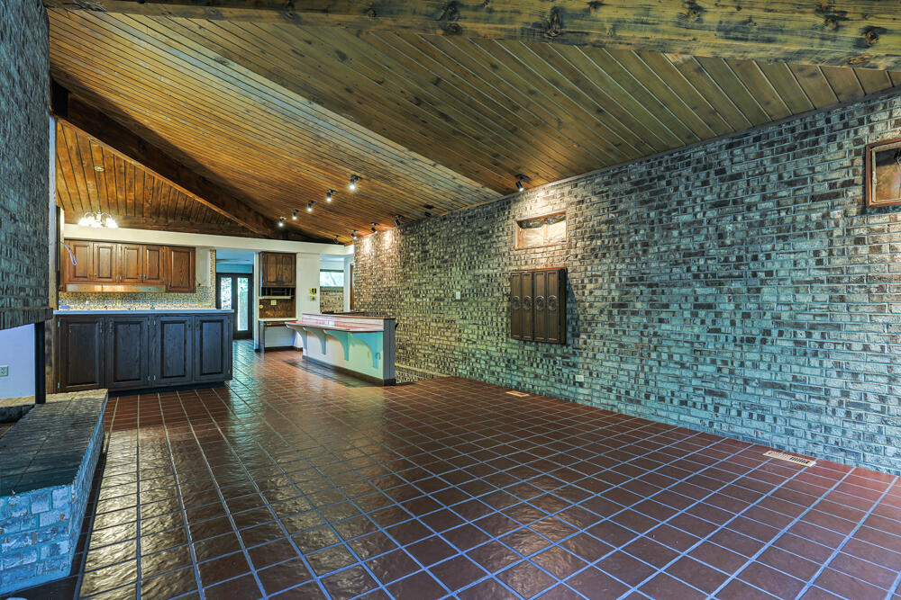 5445 Sherfield, Dayton, Ohio 45426