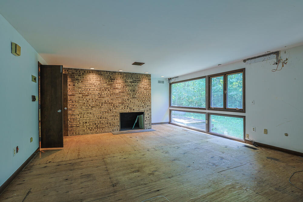 5445 Sherfield, Dayton, Ohio 45426