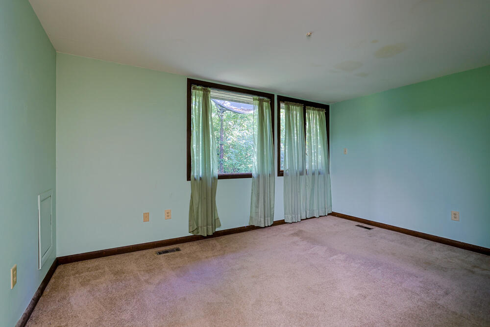 5445 Sherfield, Dayton, Ohio 45426