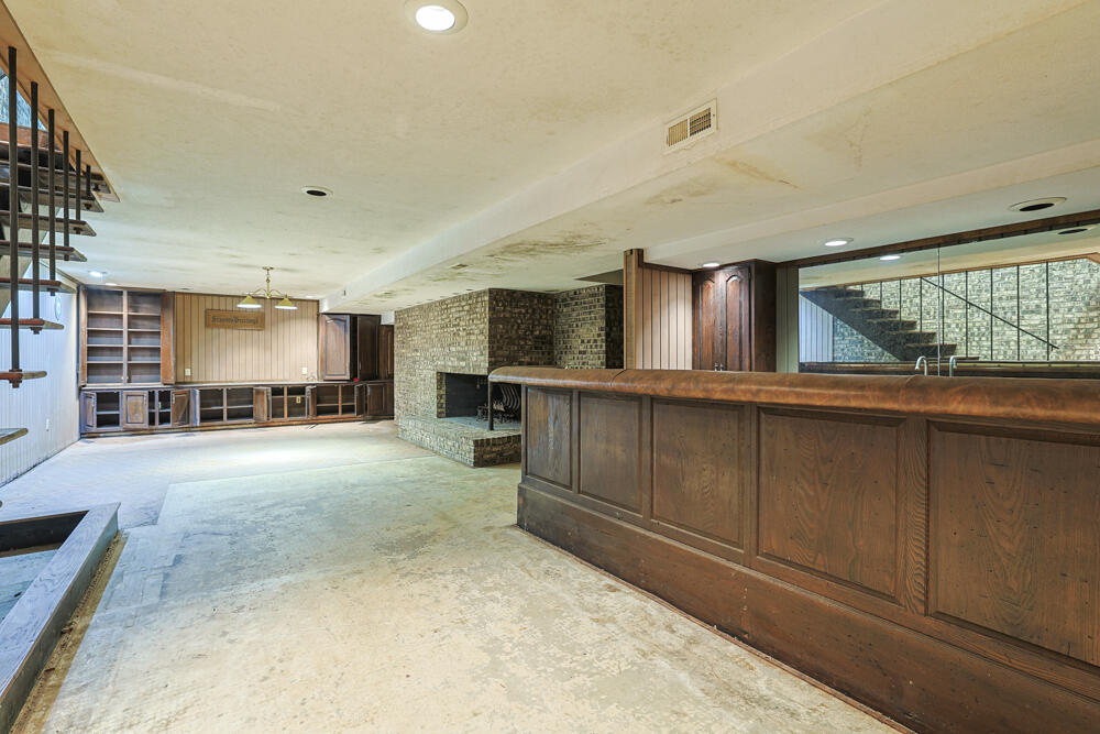 5445 Sherfield, Dayton, Ohio 45426