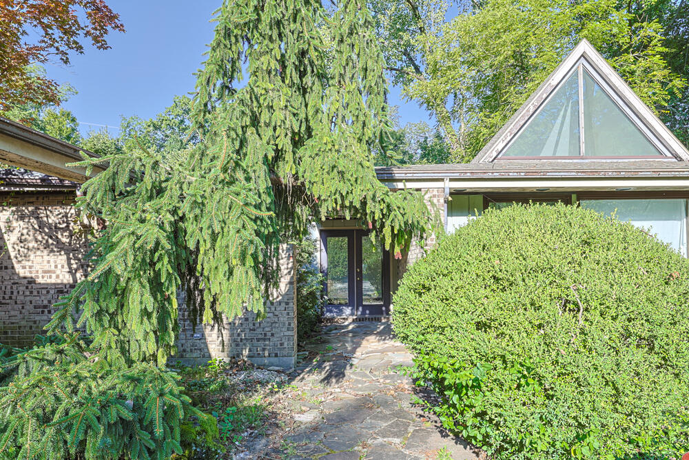 5445 Sherfield, Dayton, Ohio 45426