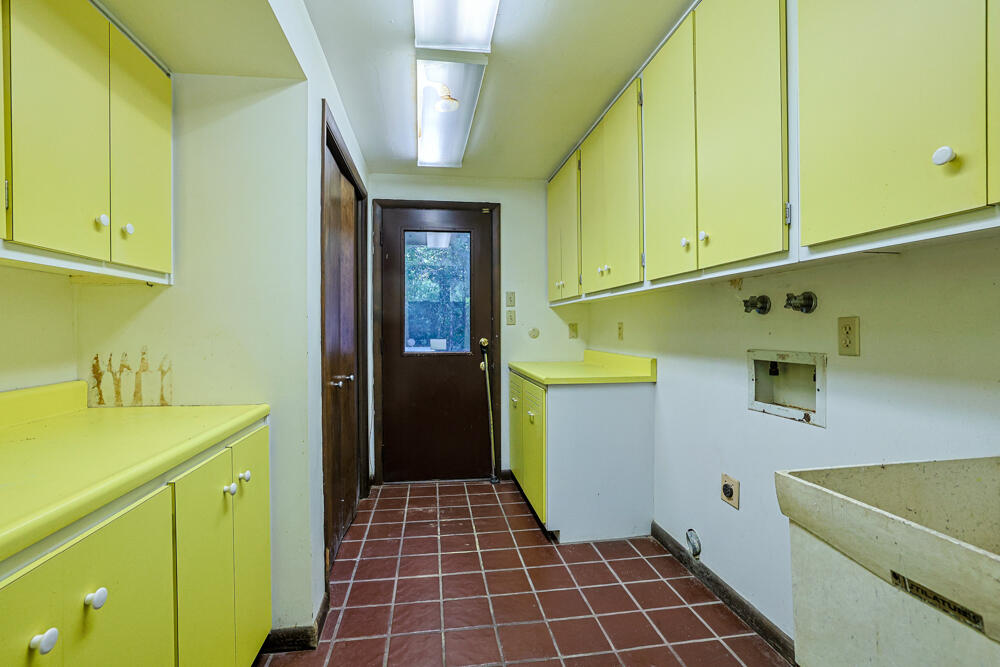 5445 Sherfield, Dayton, Ohio 45426