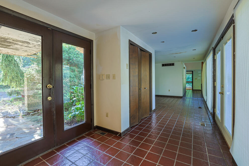 5445 Sherfield, Dayton, Ohio 45426