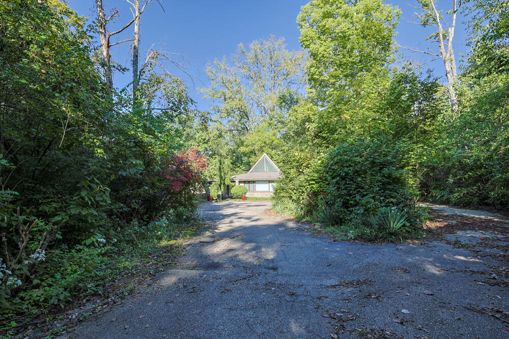 5445 Sherfield, Dayton, Ohio 45426