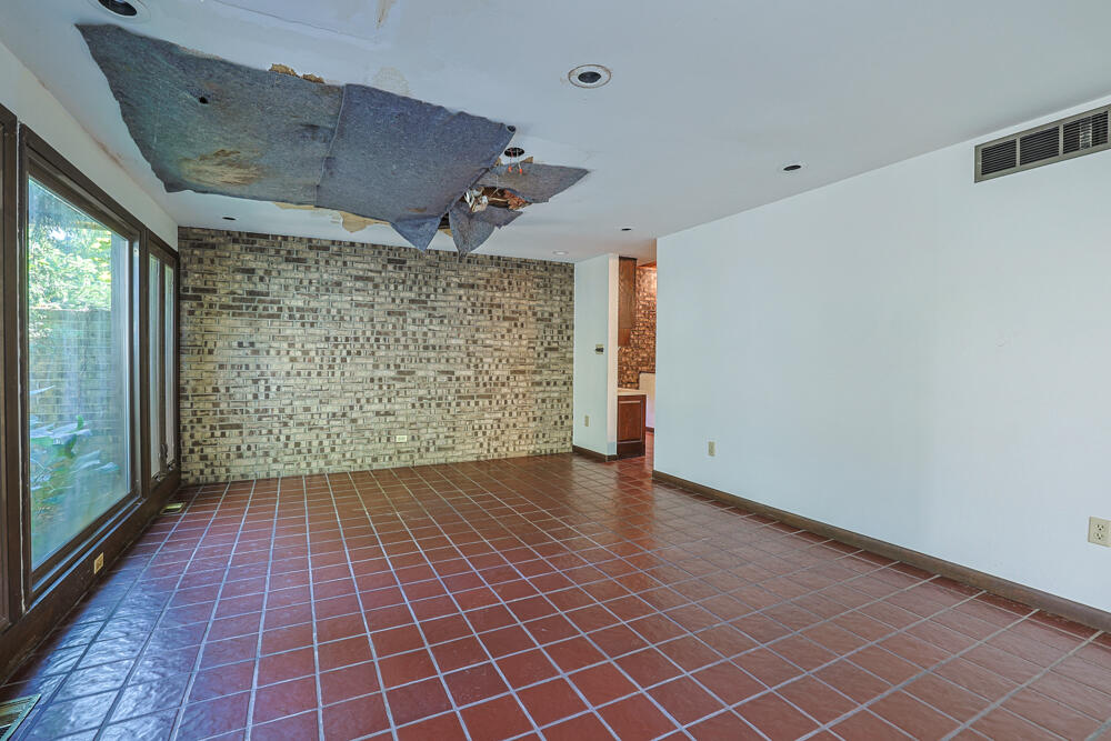 5445 Sherfield, Dayton, Ohio 45426