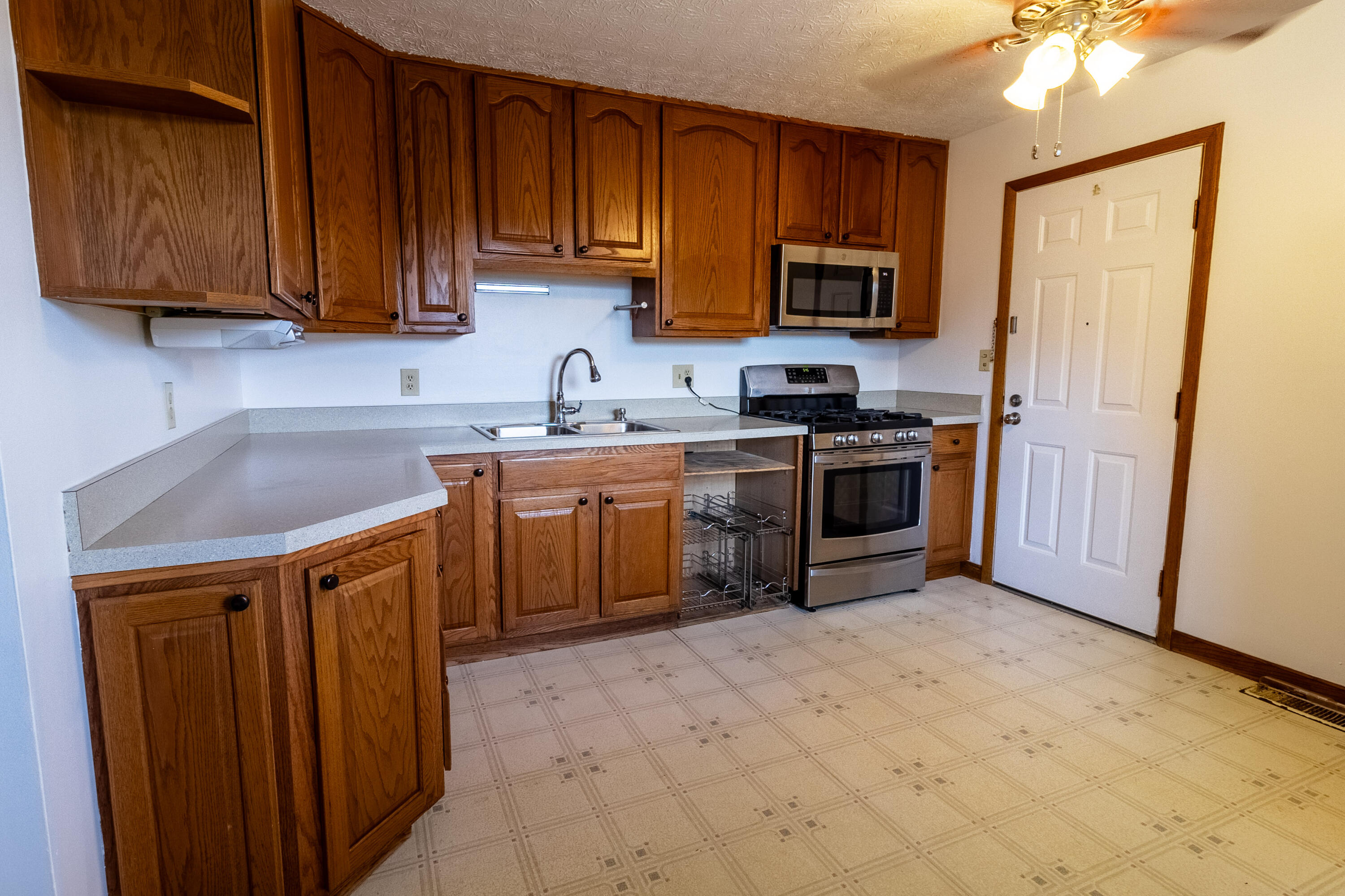 120 Ziegler, Columbus, Ohio 43207