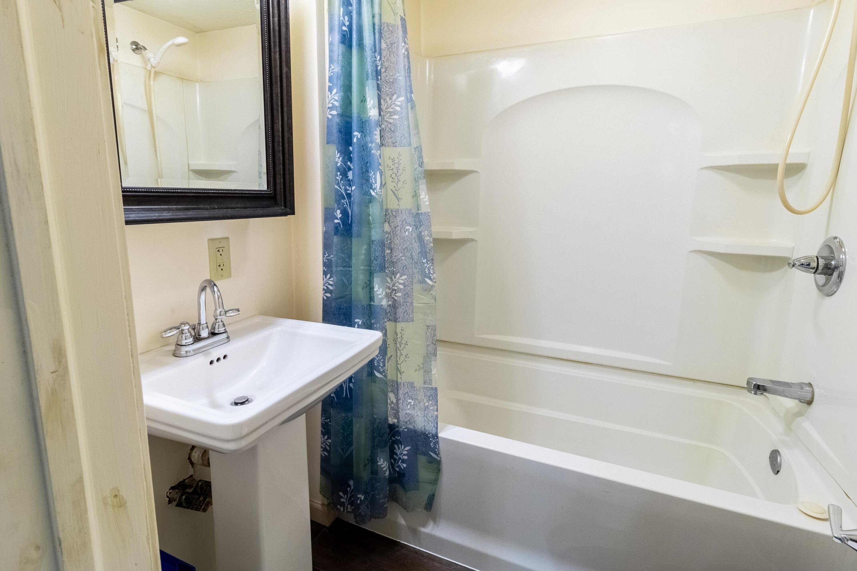 120 Ziegler, Columbus, Ohio 43207