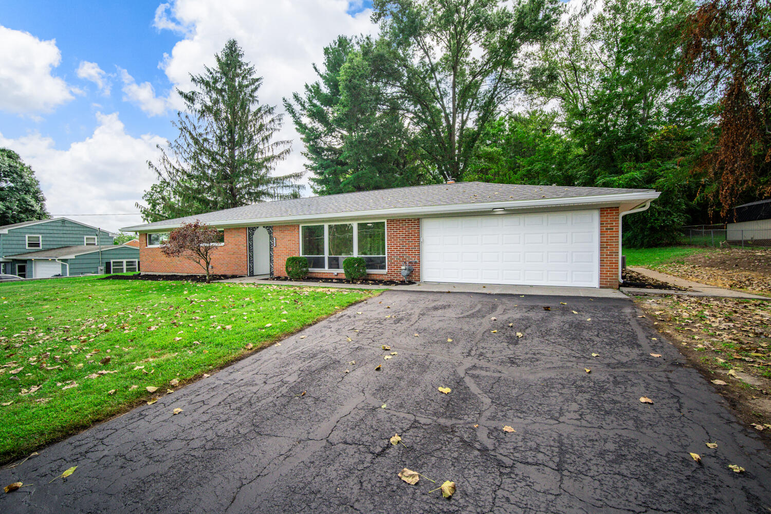 2743 Ironwood, Springfield, Ohio 45505