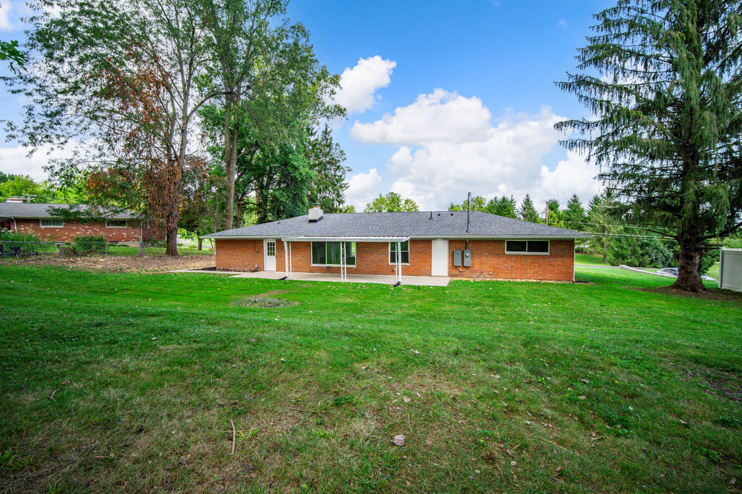 2743 Ironwood, Springfield, Ohio 45505