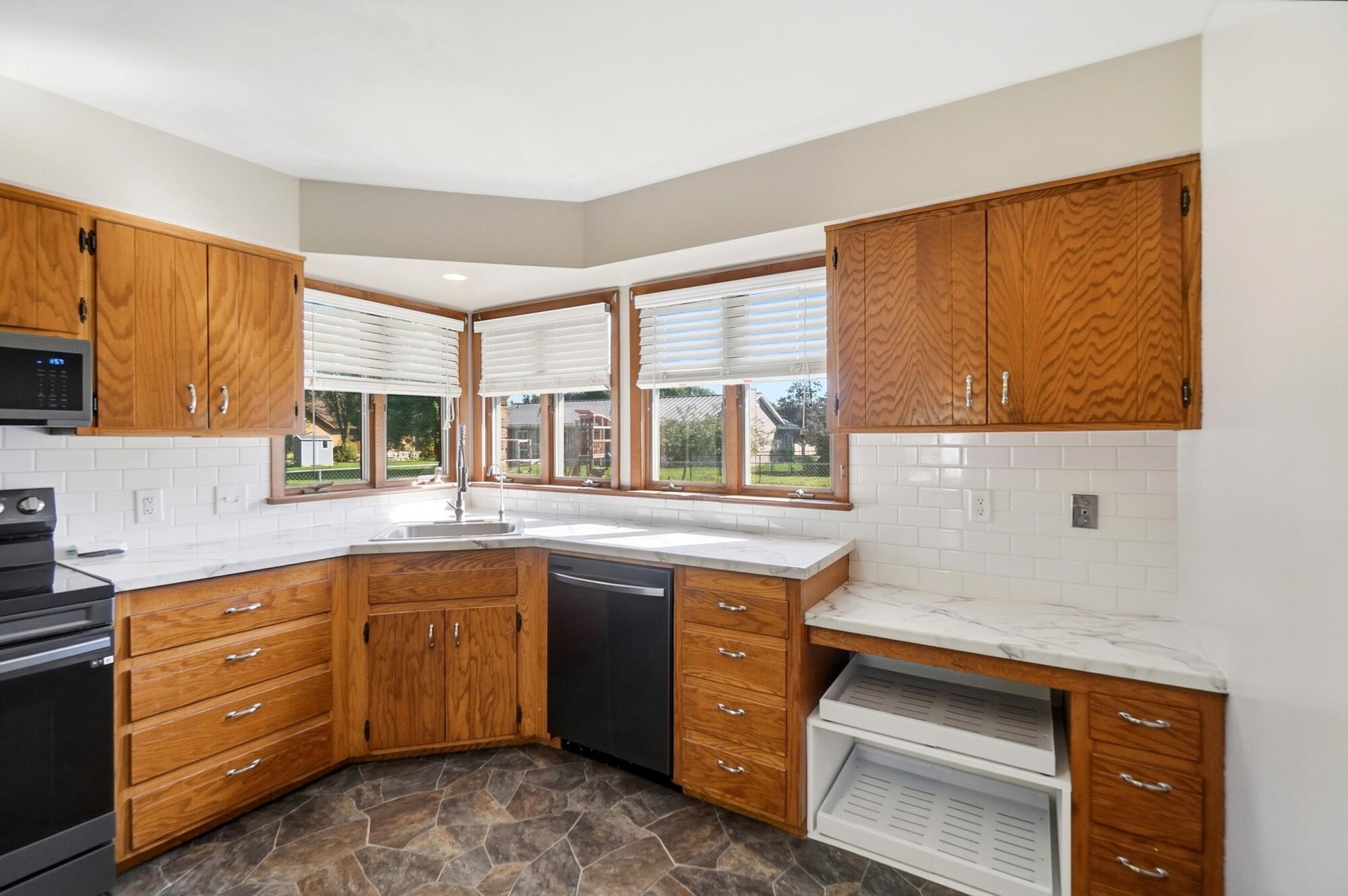 1444 Timberlane, Lima, Ohio 45805