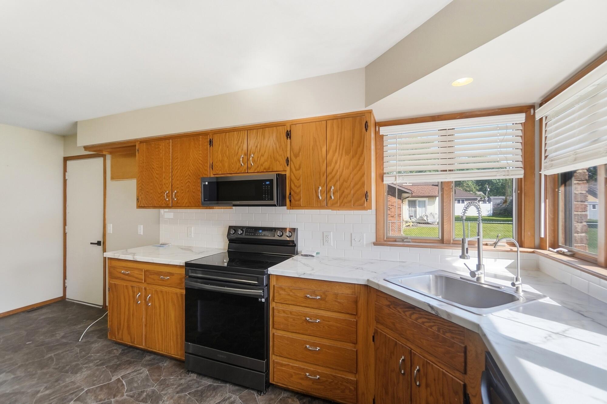 1444 Timberlane, Lima, Ohio 45805
