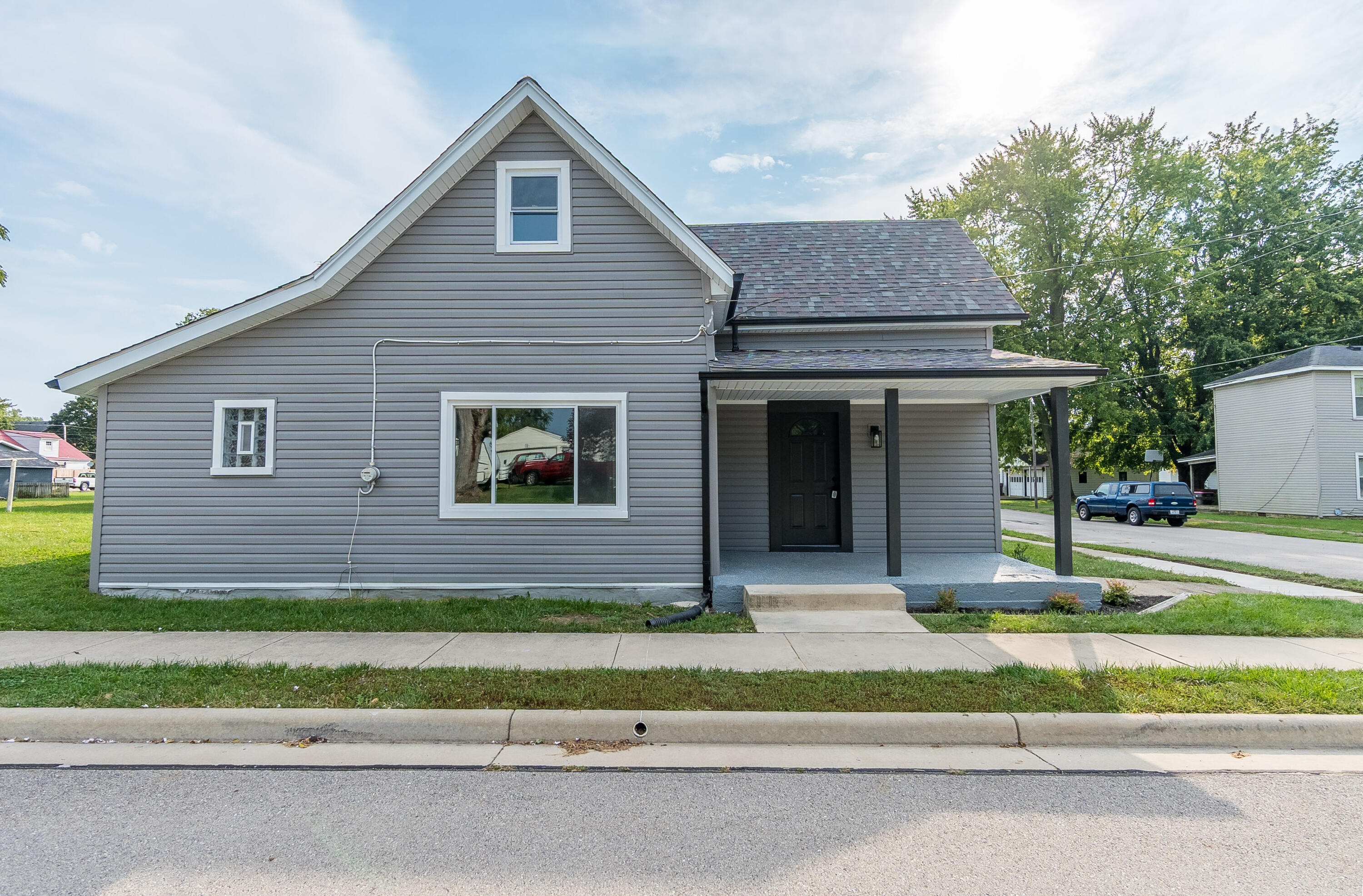 142 James, Bradford, Ohio 45308
