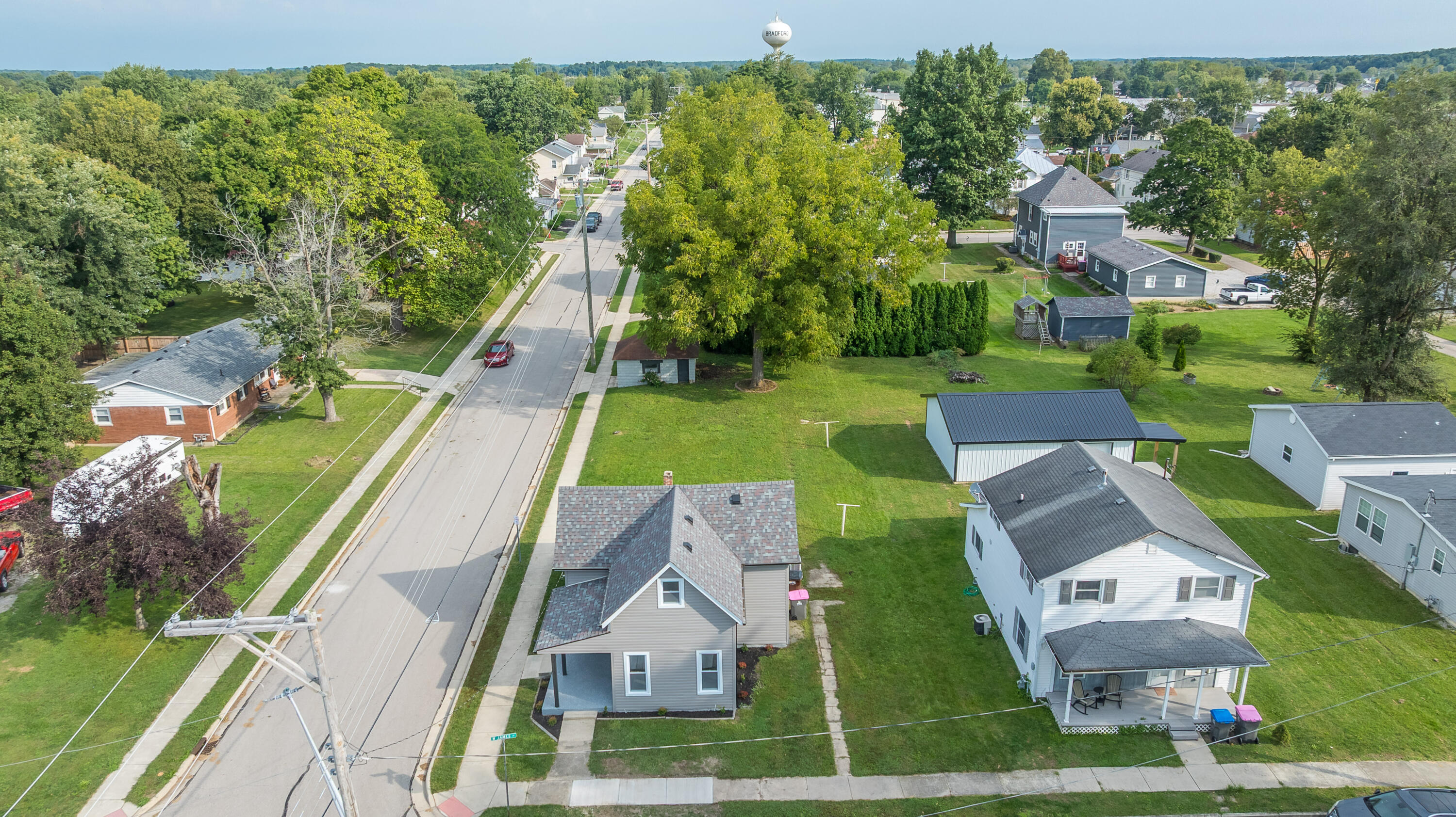 142 James, Bradford, Ohio 45308