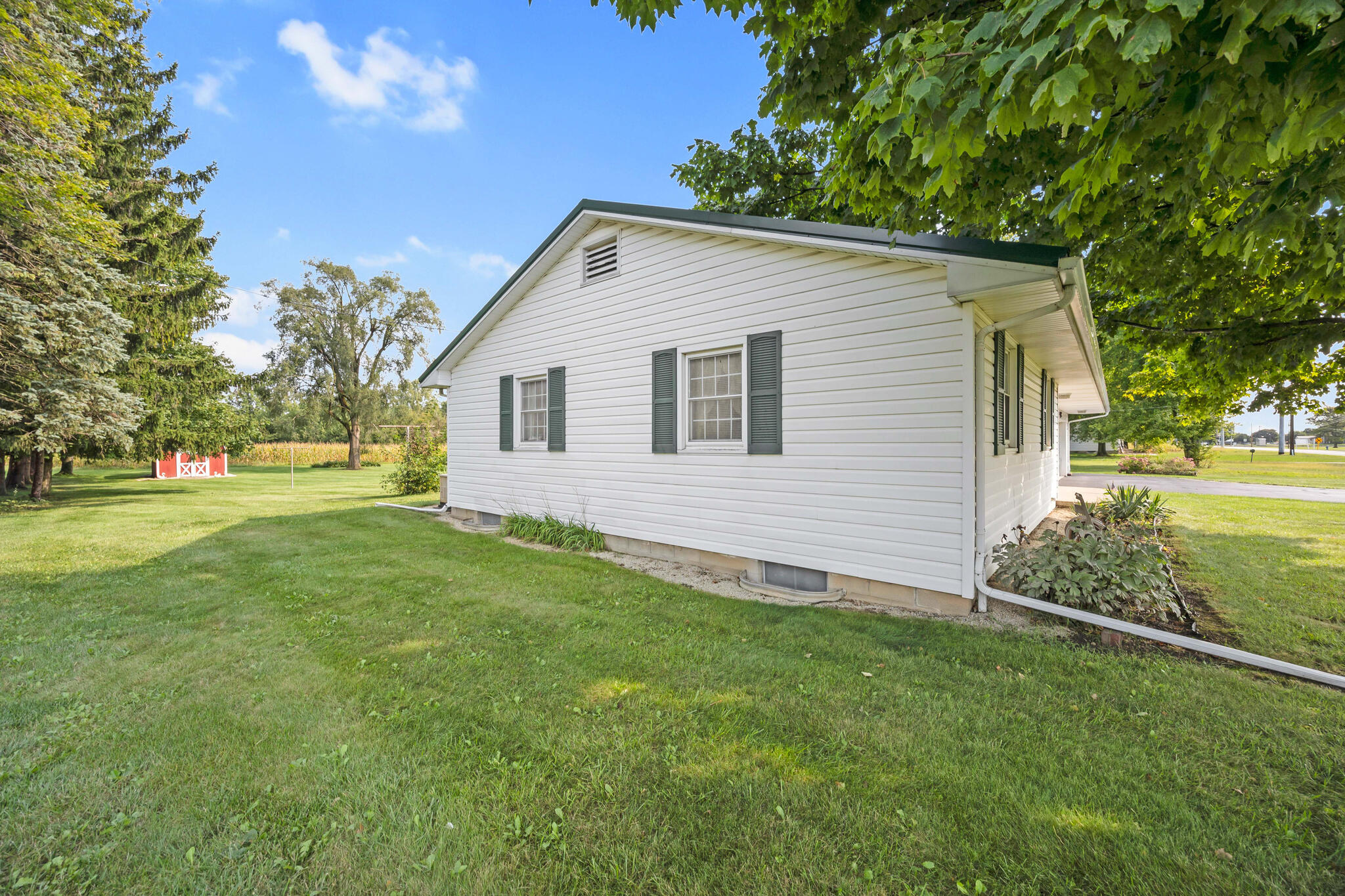 250 Geneva, Dunkirk, Ohio 45836