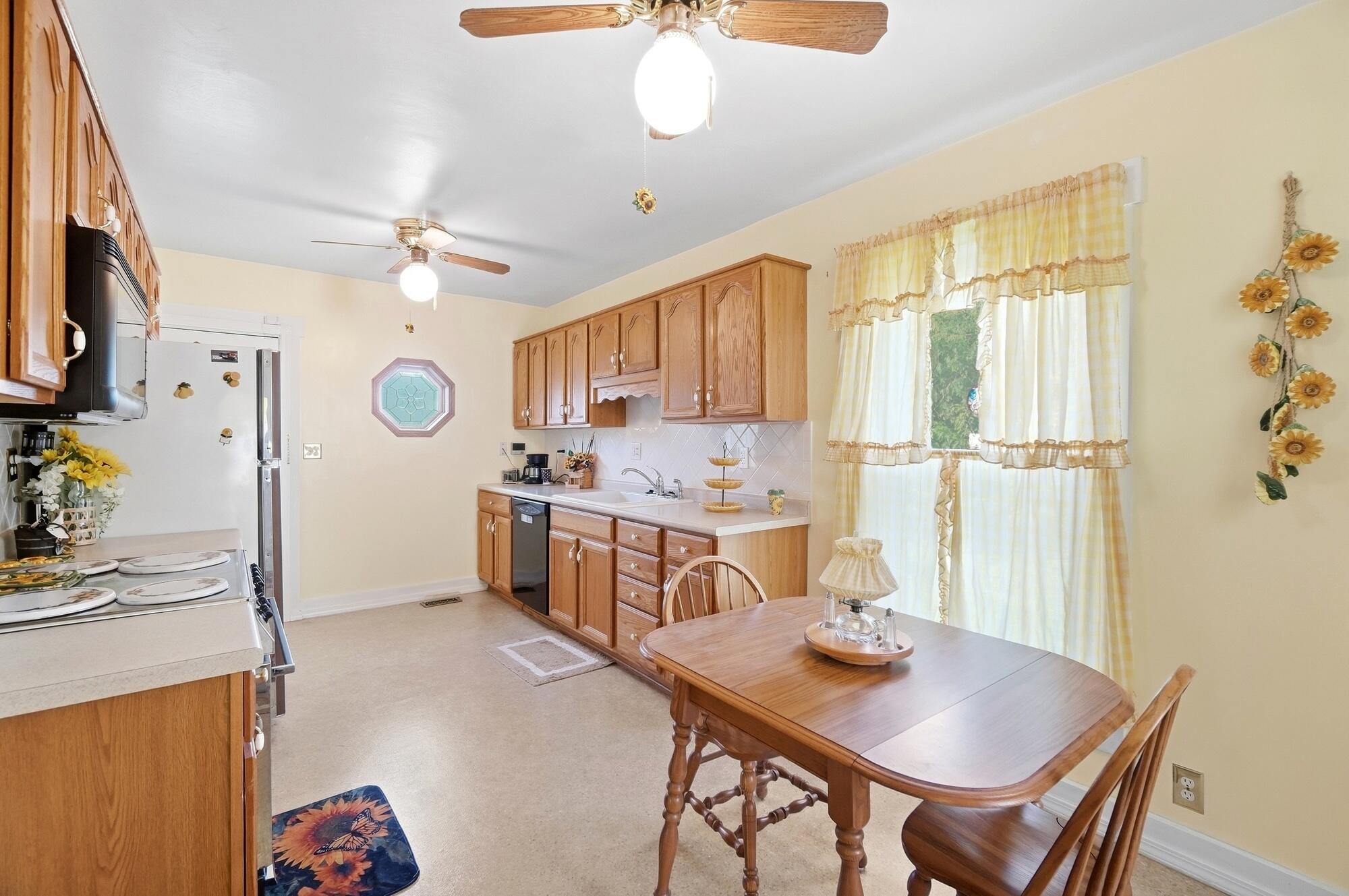 5377 Westbrook, Clayton, Ohio 45315