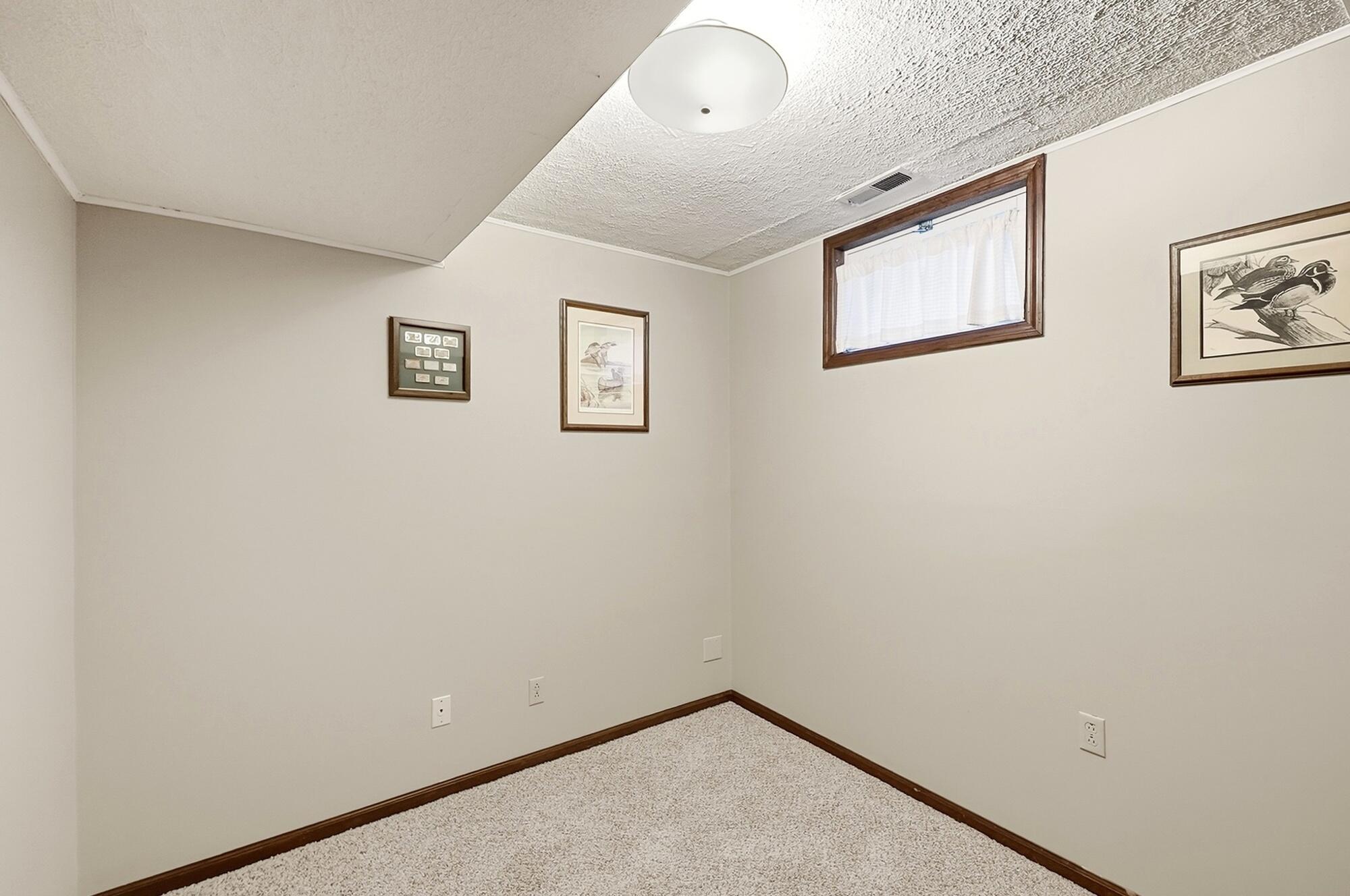 1667 Bending Tree, New Carlisle, Ohio 45344