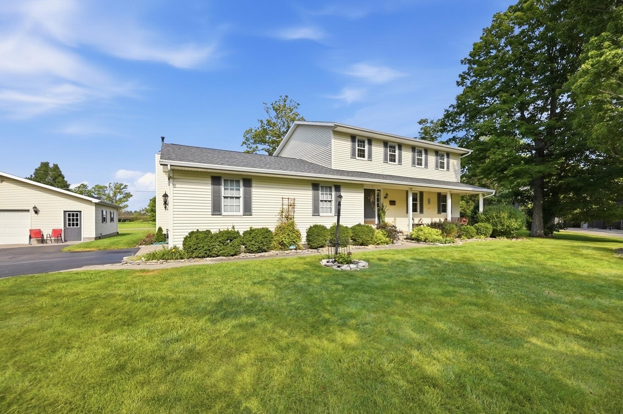 1667 Bending Tree, New Carlisle, Ohio 45344