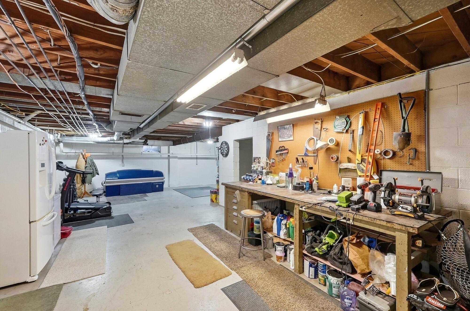 186 Meadow, Springfield, Ohio 45505