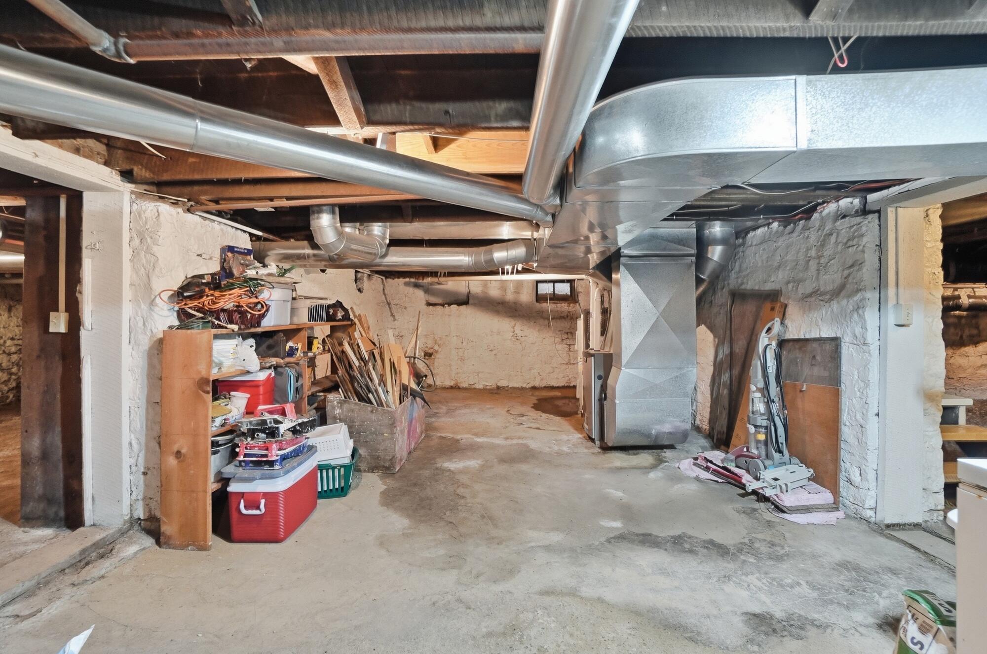 329 Plum, Springfield, Ohio 45506