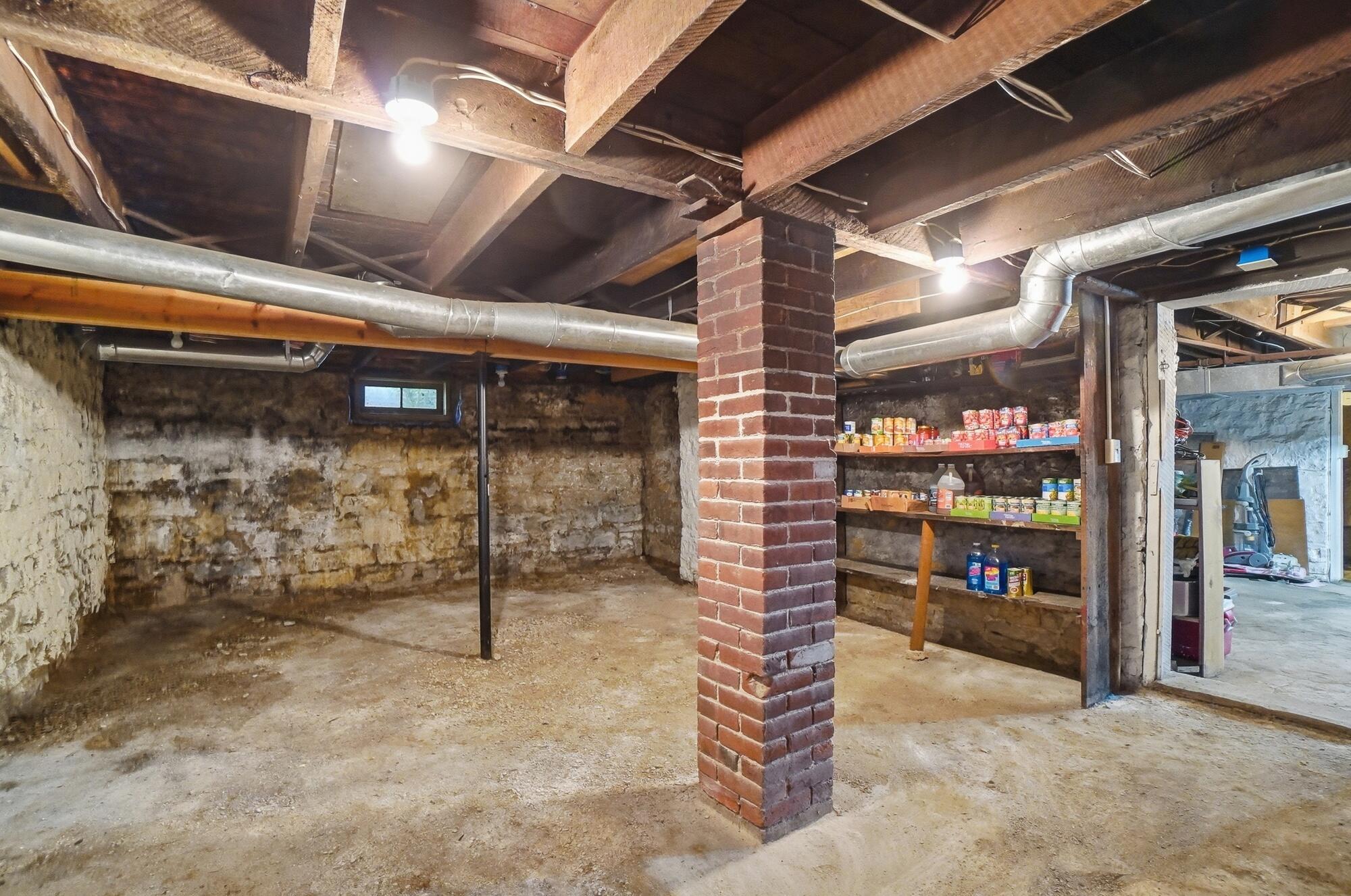 329 Plum, Springfield, Ohio 45506