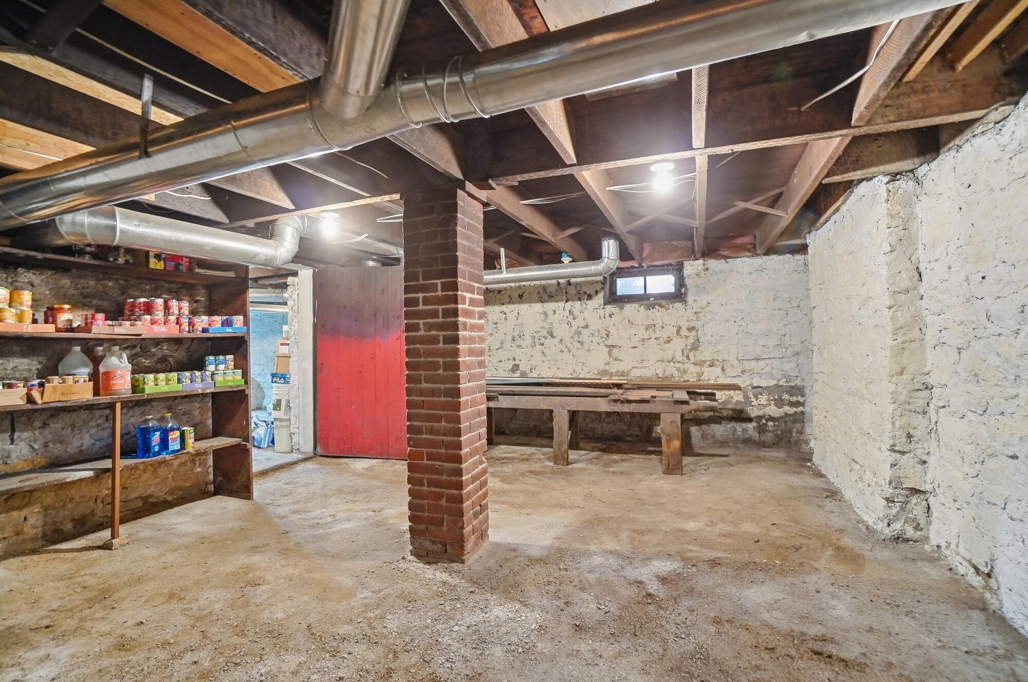 329 Plum, Springfield, Ohio 45506