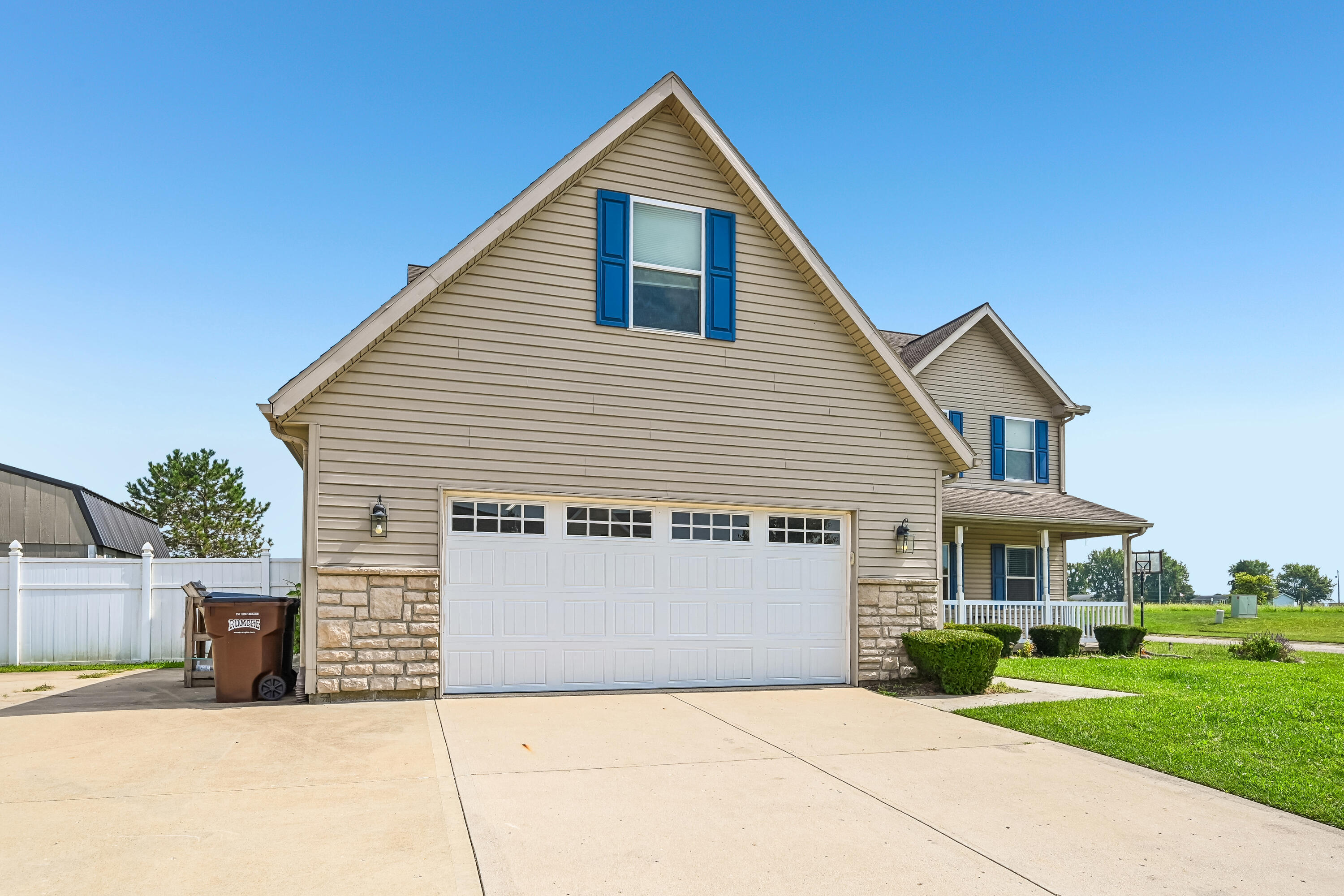 800 Mckees Mill, New Carlisle, Ohio 45344