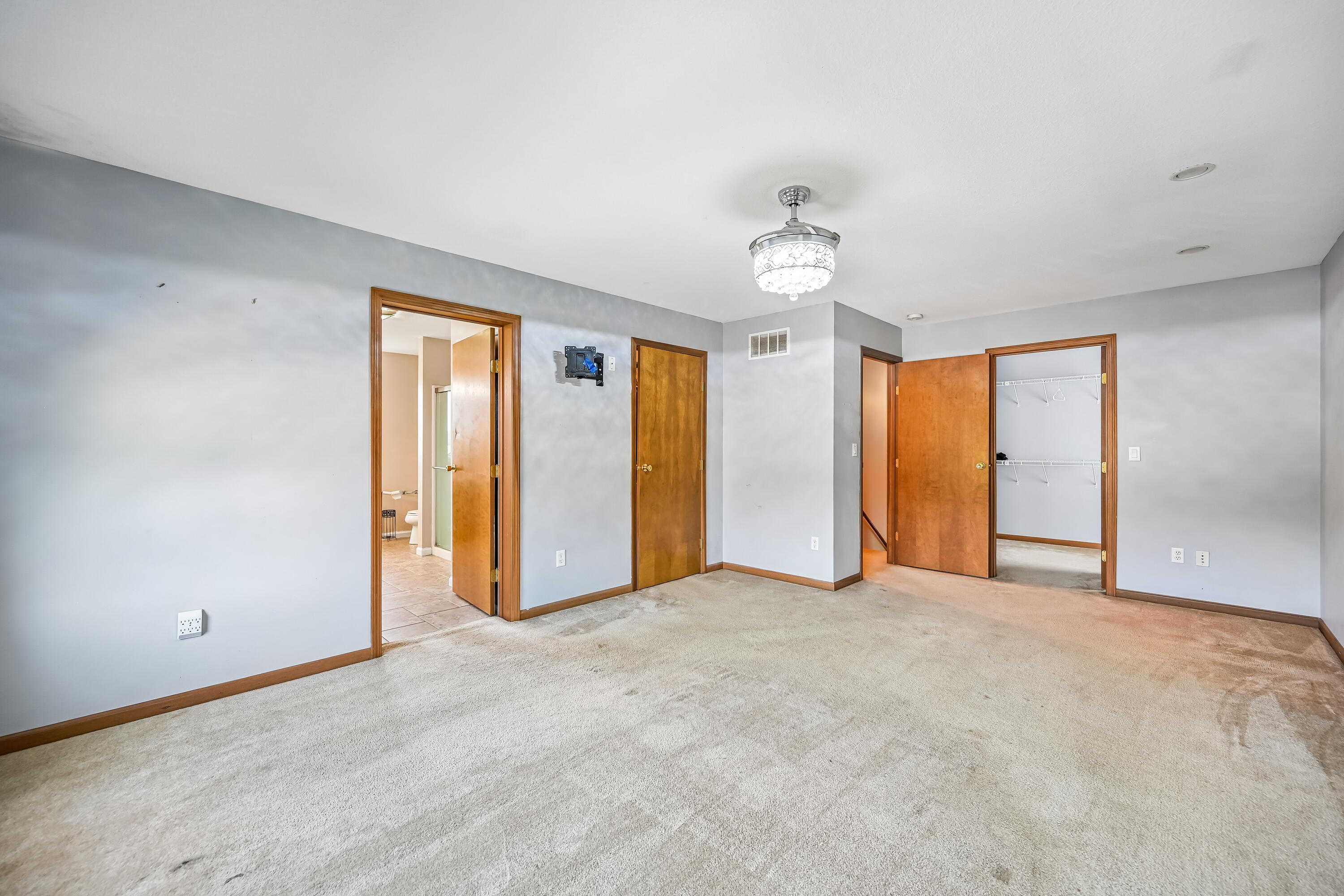 800 Mckees Mill, New Carlisle, Ohio 45344