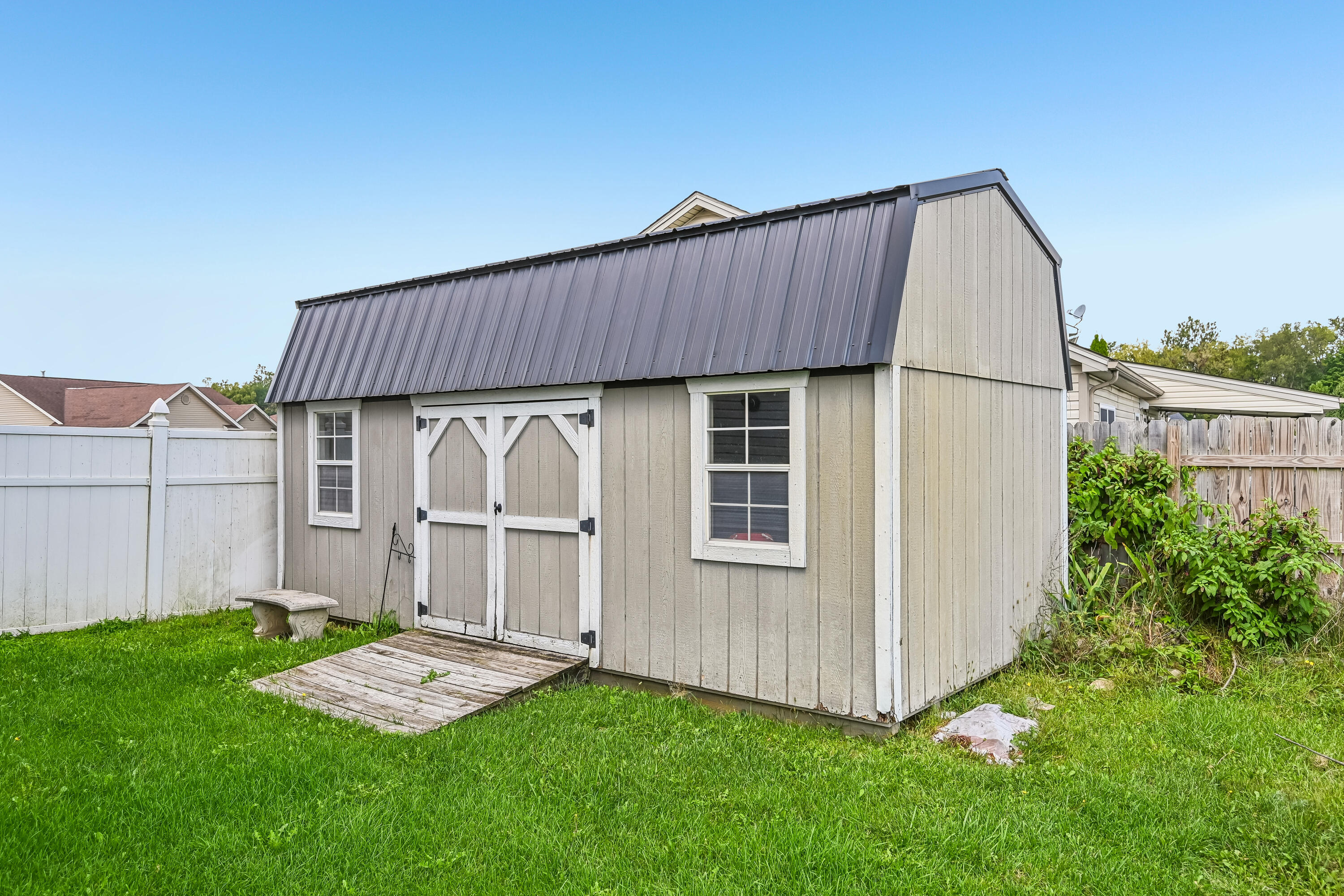 800 Mckees Mill, New Carlisle, Ohio 45344