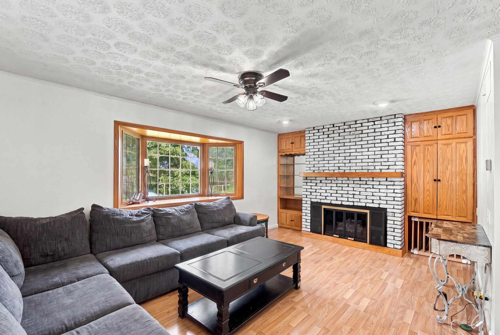 471 Center, West Mansfield, Ohio 43358