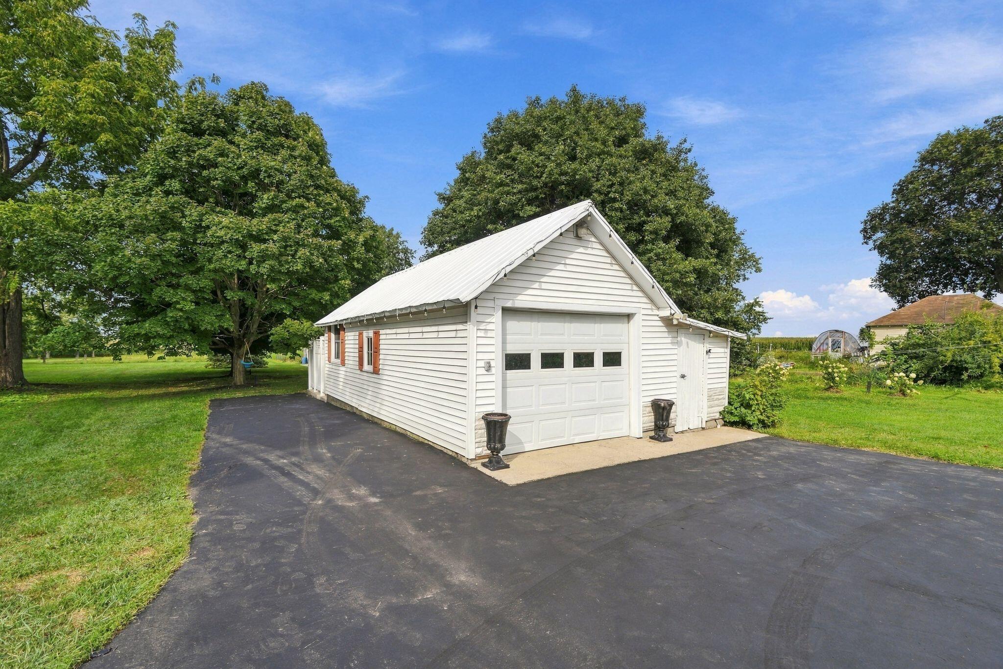471 Center, West Mansfield, Ohio 43358
