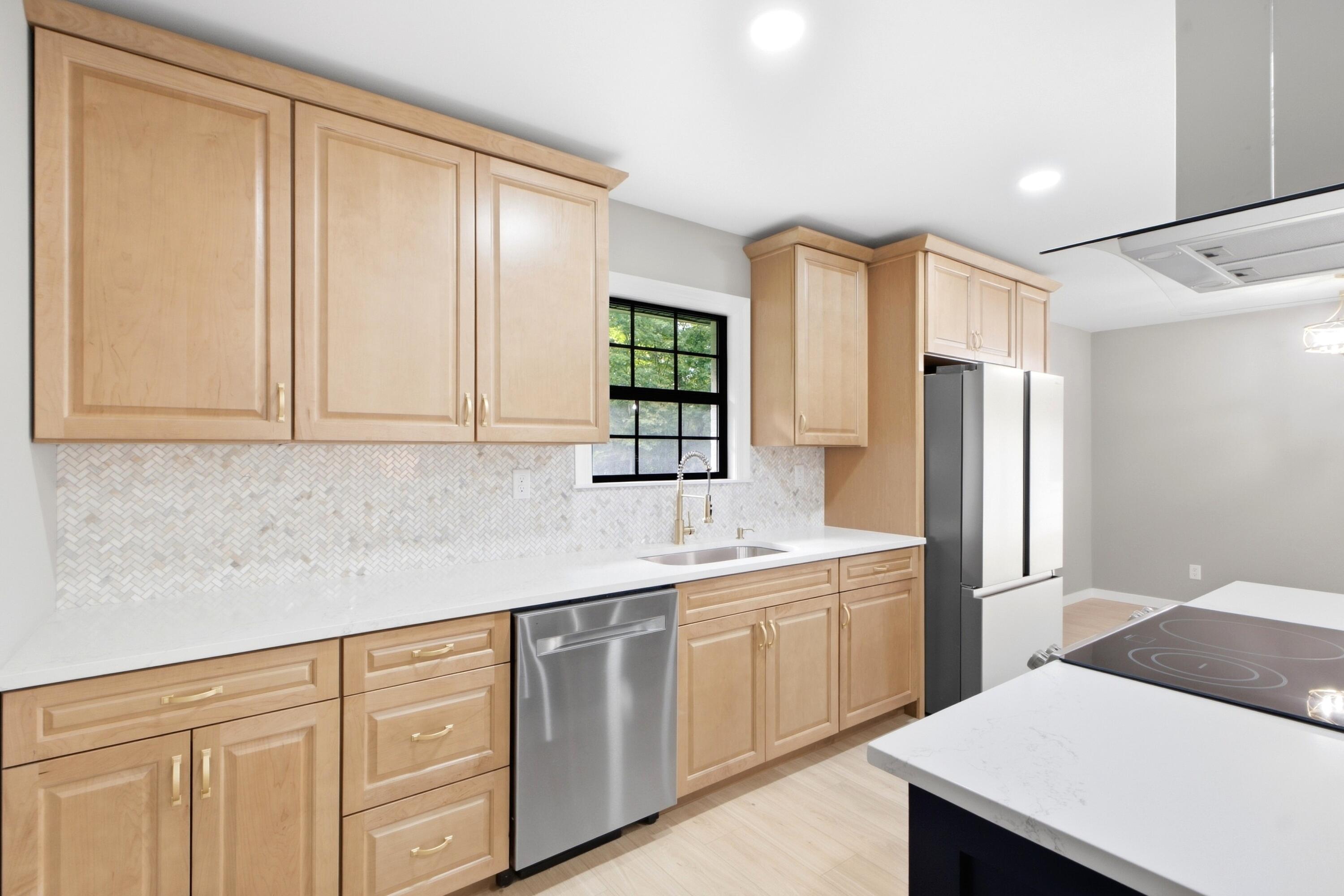 1231 White Oak, Springfield, Ohio 45504