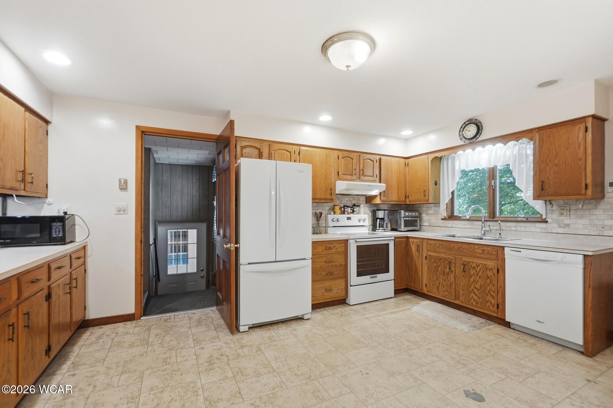 3700 Road, Pandora, Ohio