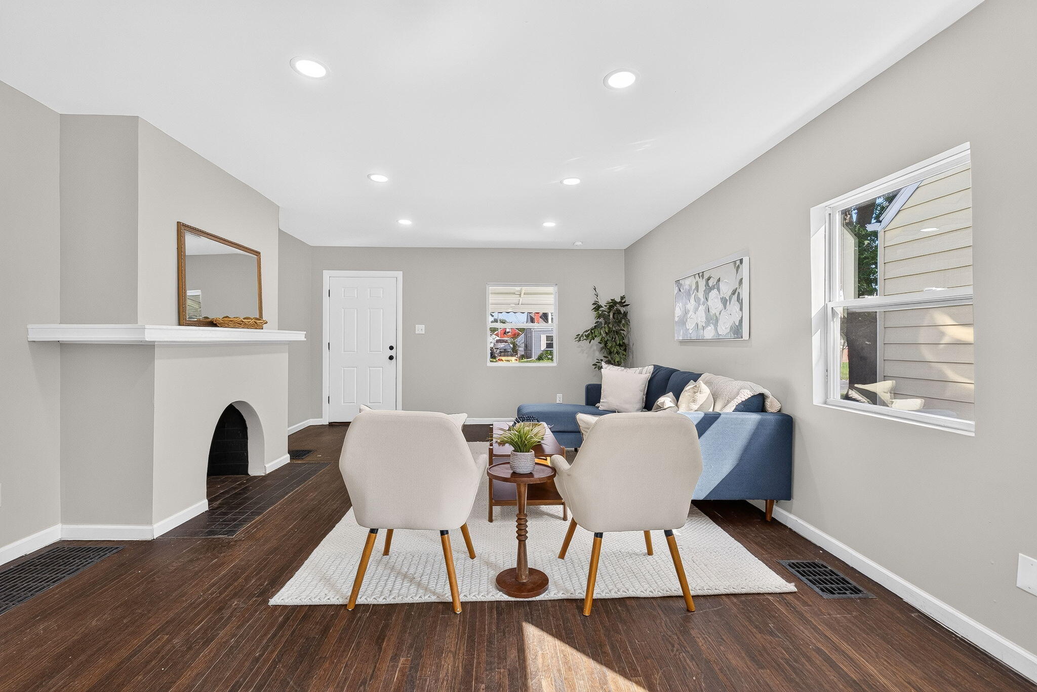 805 Chestershire, Columbus, Ohio 43204