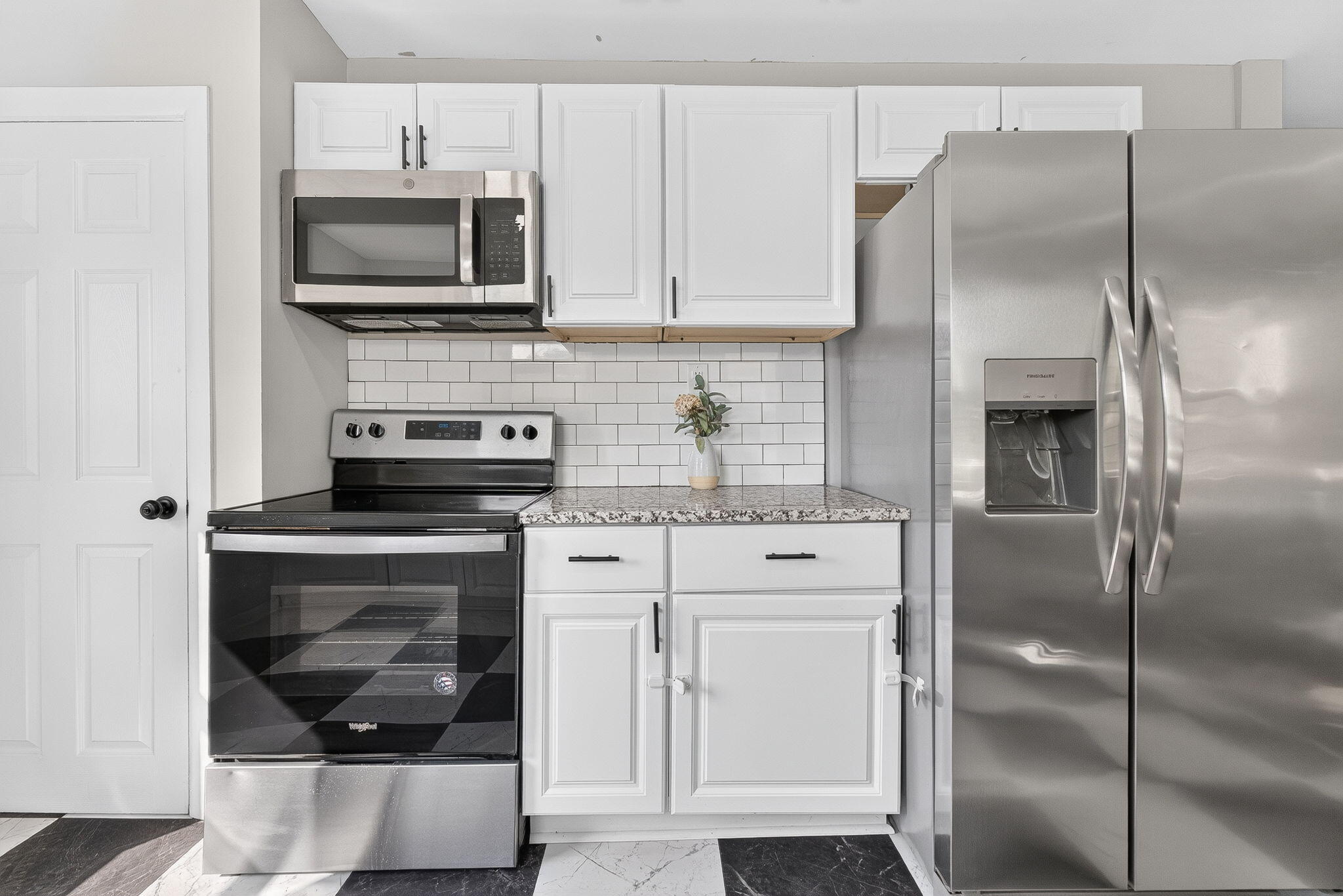 805 Chestershire, Columbus, Ohio 43204