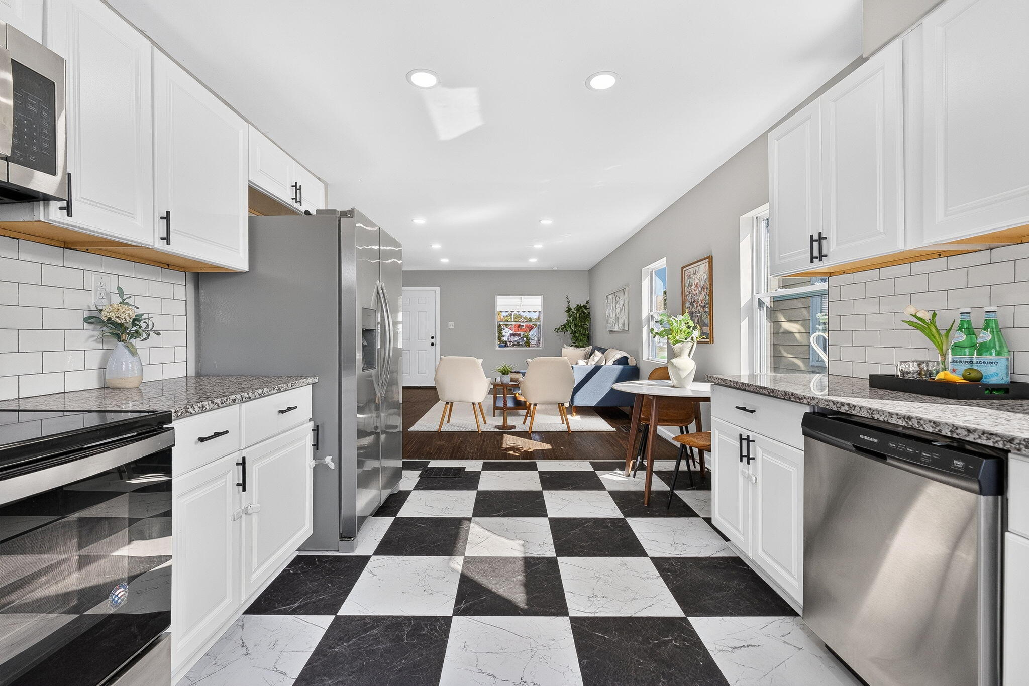 805 Chestershire, Columbus, Ohio 43204