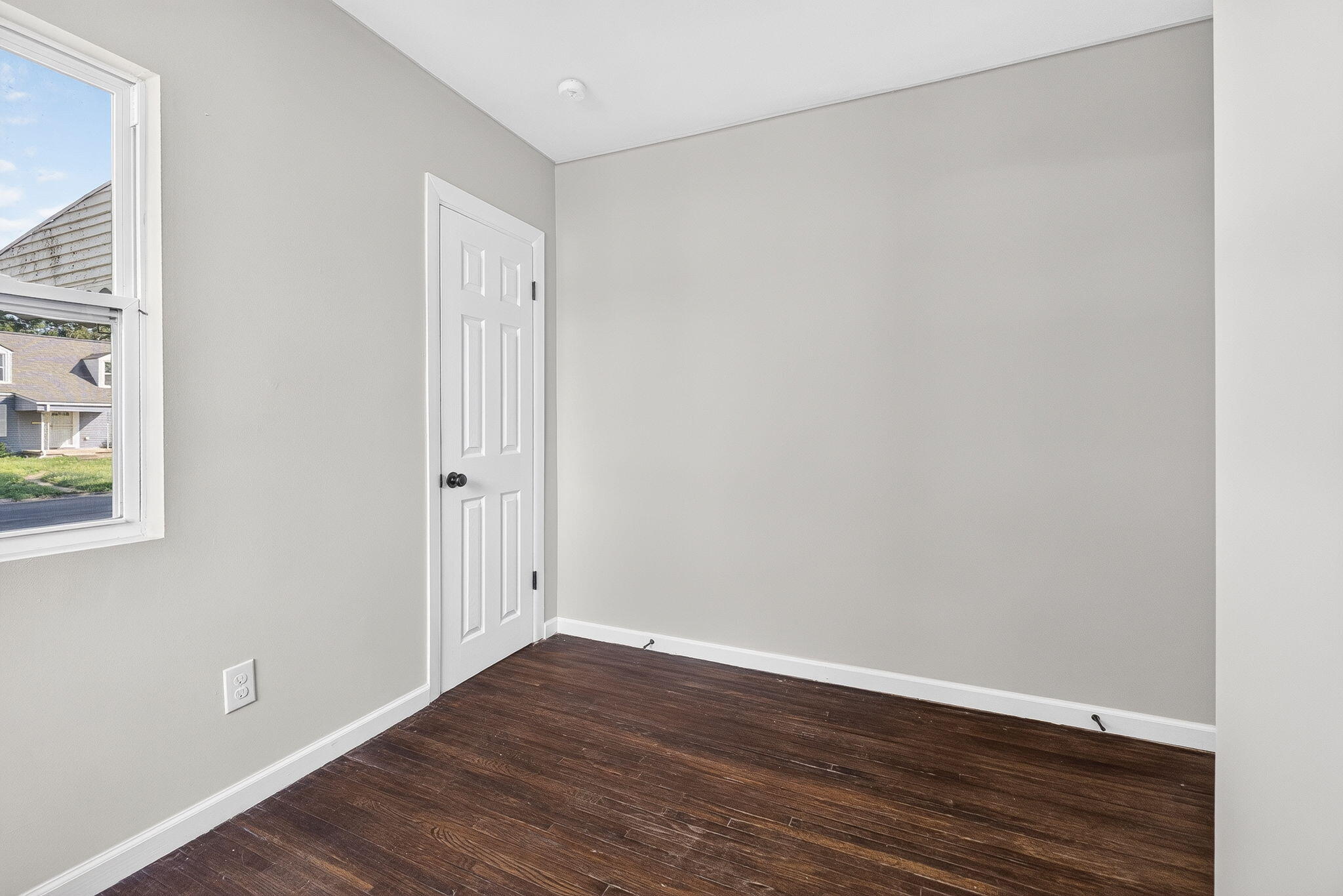 805 Chestershire, Columbus, Ohio 43204